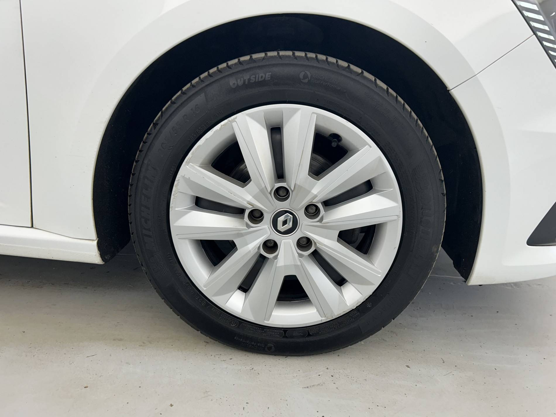 Vente en ligne Renault Megane 4 Estate Mégane IV Estate Blue dCi 115 - 21N au prix de 15 890 €