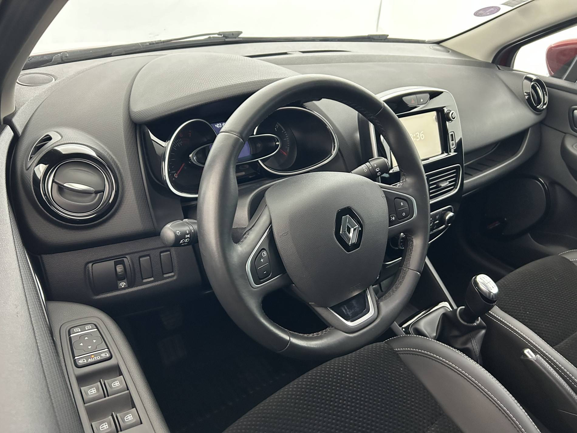 Vente en ligne Renault Clio 4 Clio TCe 90 au prix de 11 990 €