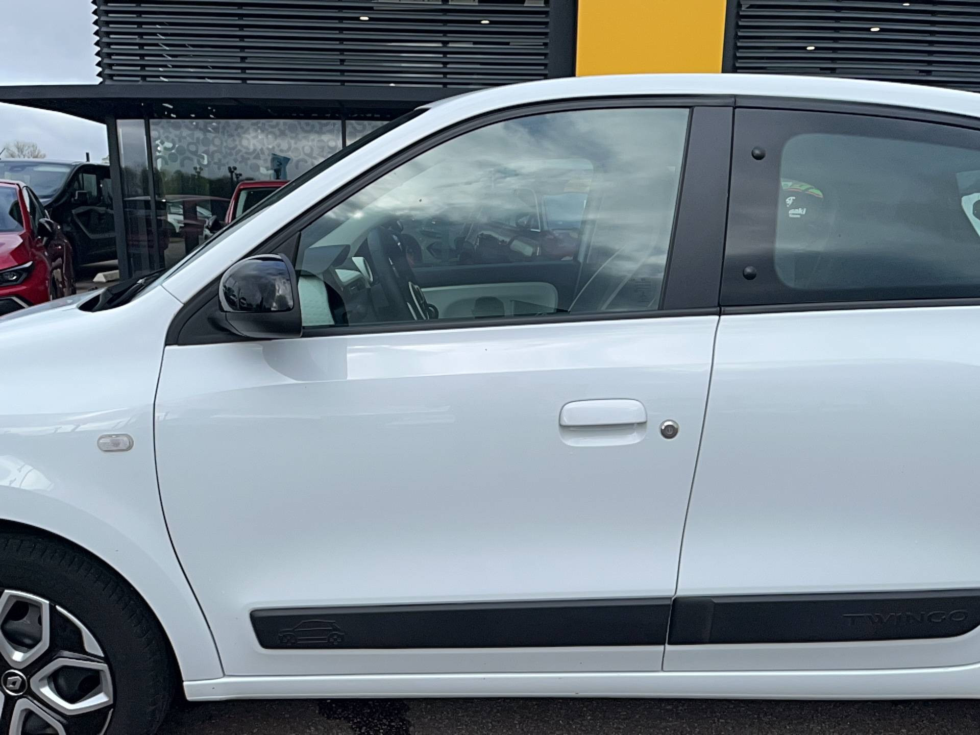 Vente en ligne Renault Twingo 3  SCe 65 au prix de 12 491 €