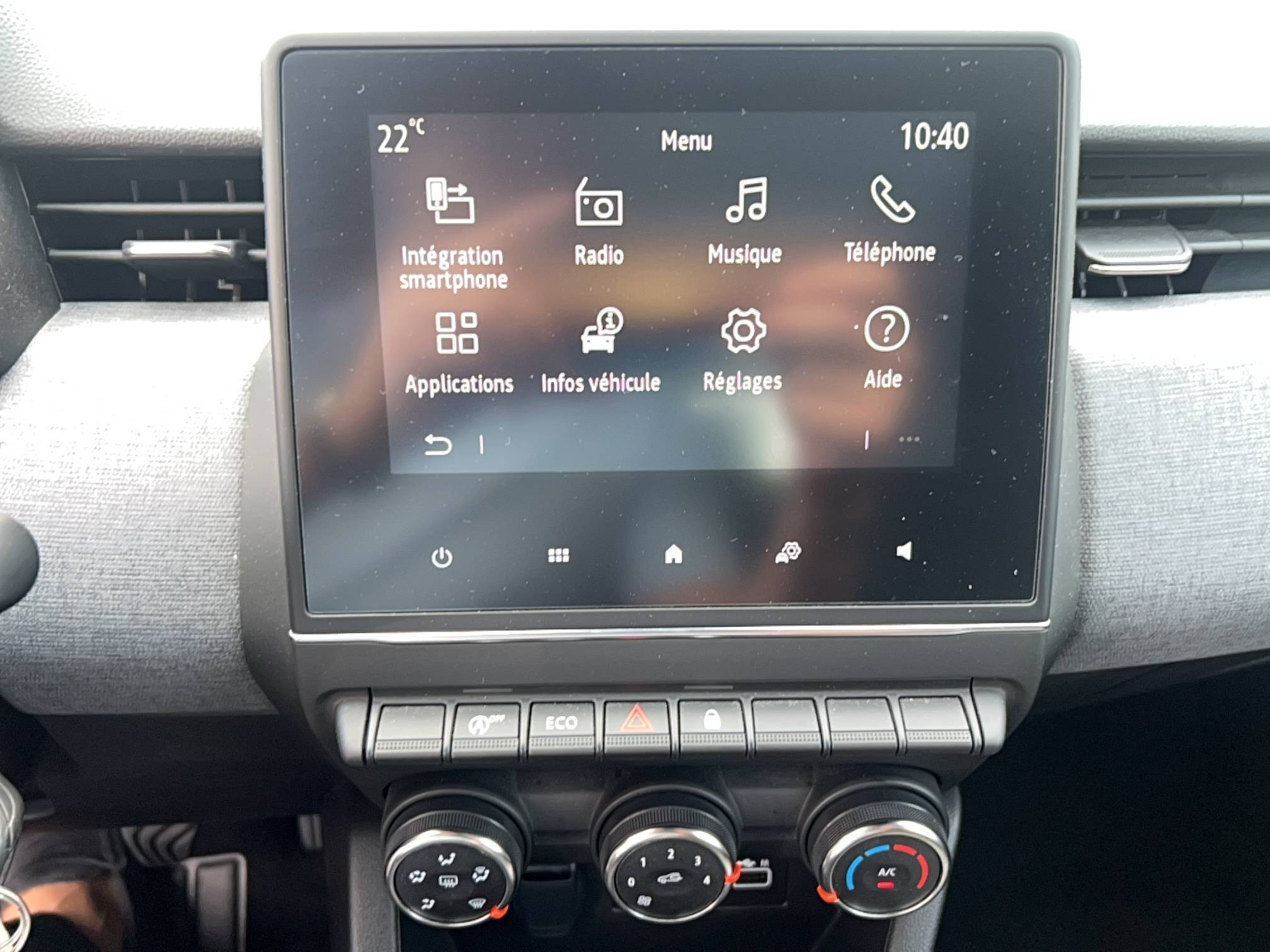 Vente en ligne Renault Clio 5 Clio TCe 90 au prix de 15 990 €