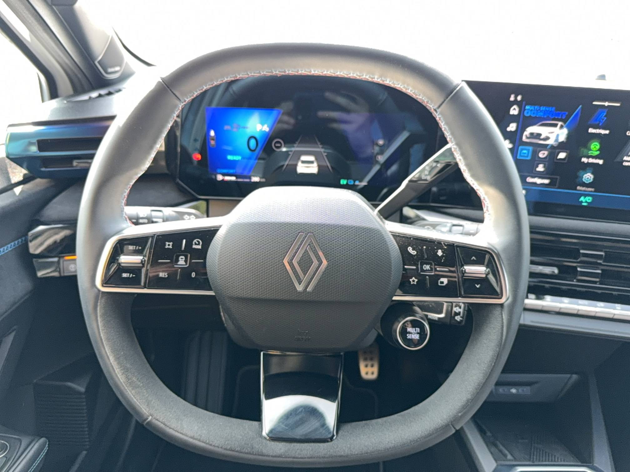 Vente en ligne Renault Clio 6 Clio E-Tech full hybrid 160 ch au prix de 29 800 €
