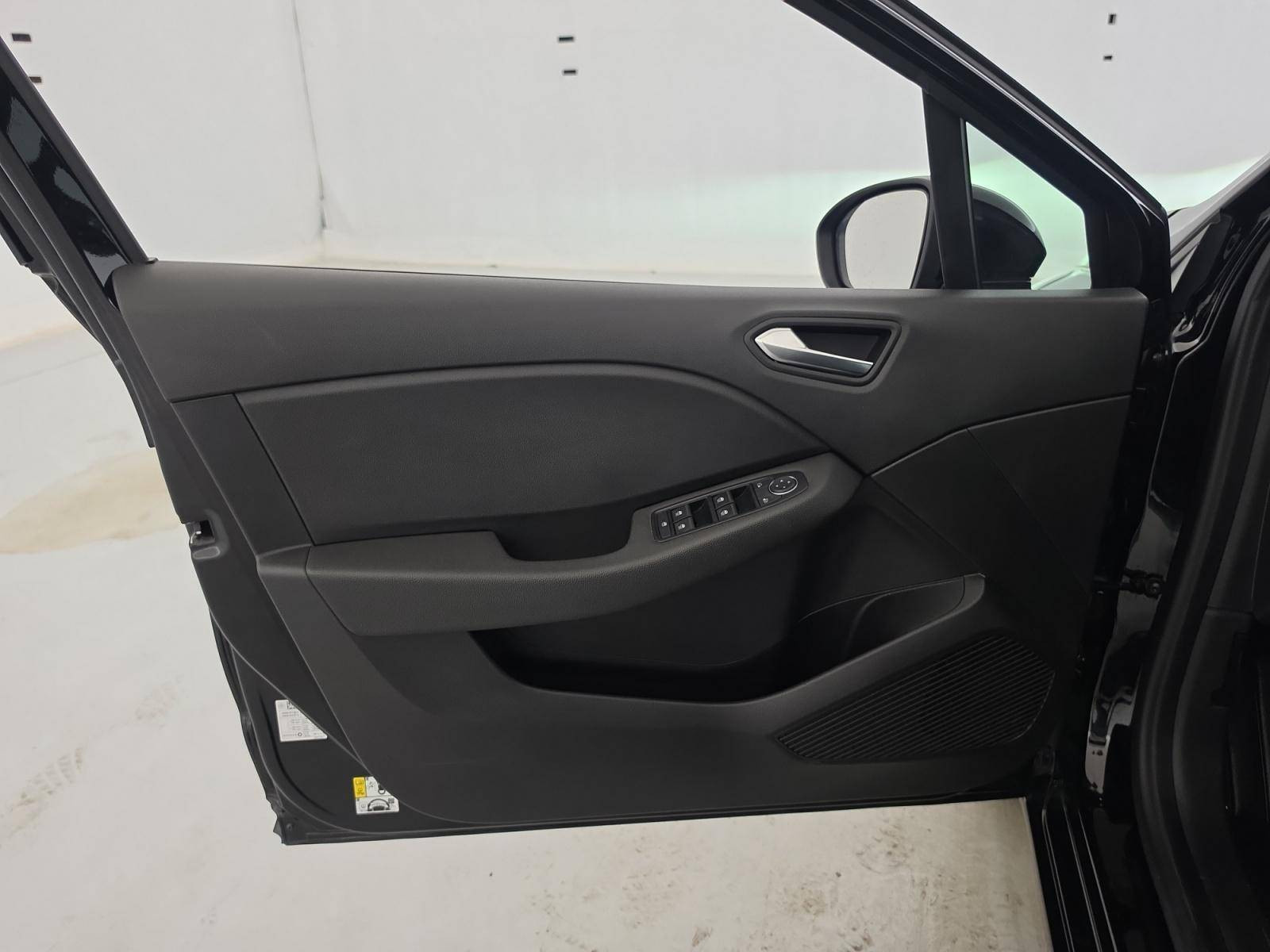 Vente en ligne Renault Clio 5 Clio E-Tech full hybrid 145 ch GSR2 au prix de 16 900 €