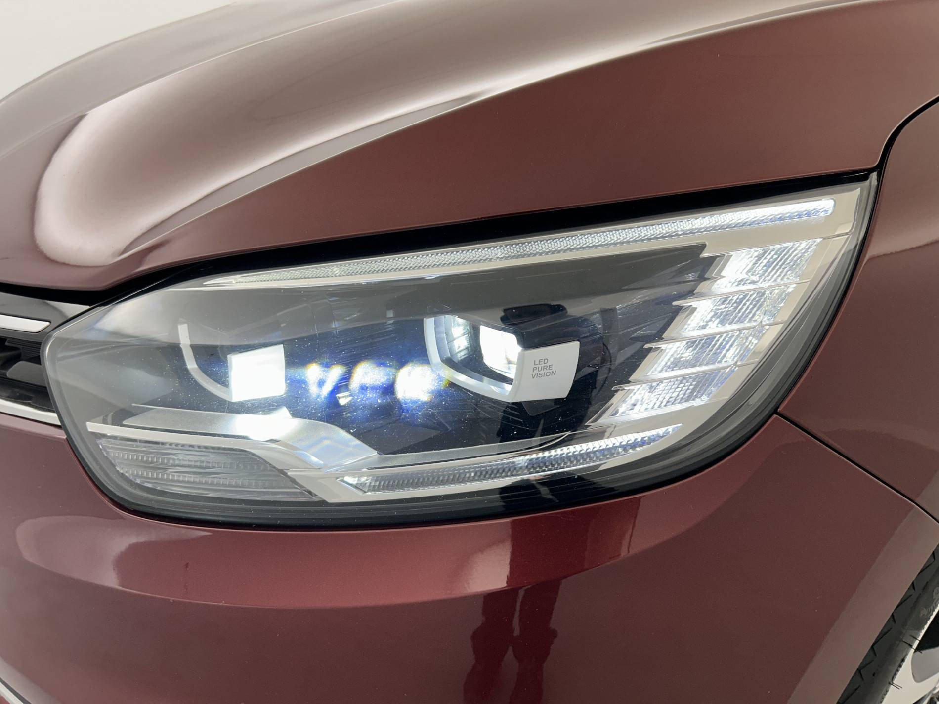 Vente en ligne Renault Scenic 4 Scenic Blue dCi 150 au prix de 13 990 €