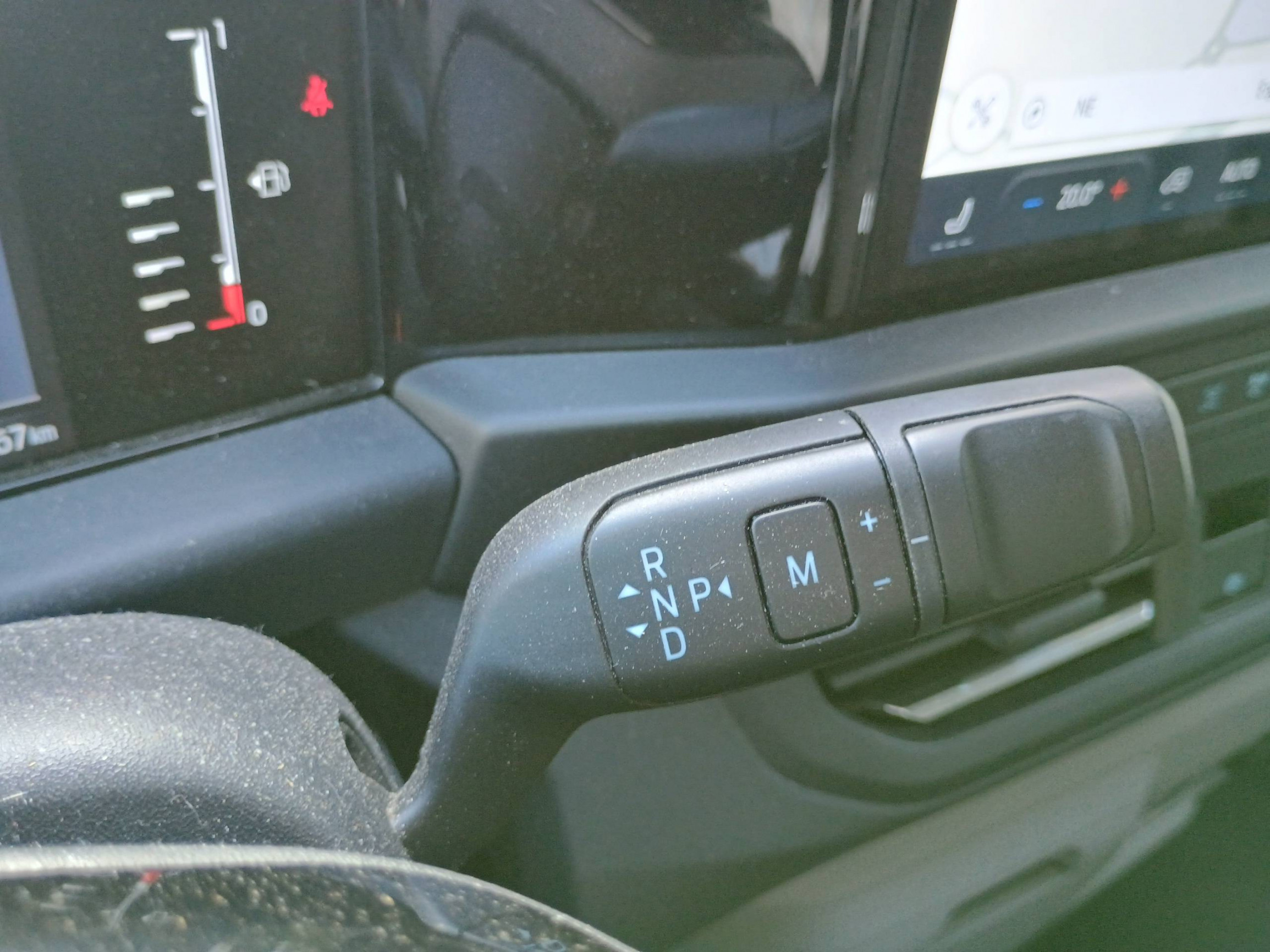 Vente en ligne Ford Transit Custom  300 L1H1 2.0 ECOBLUE 136 CH BVA8 au prix de 36 490 €