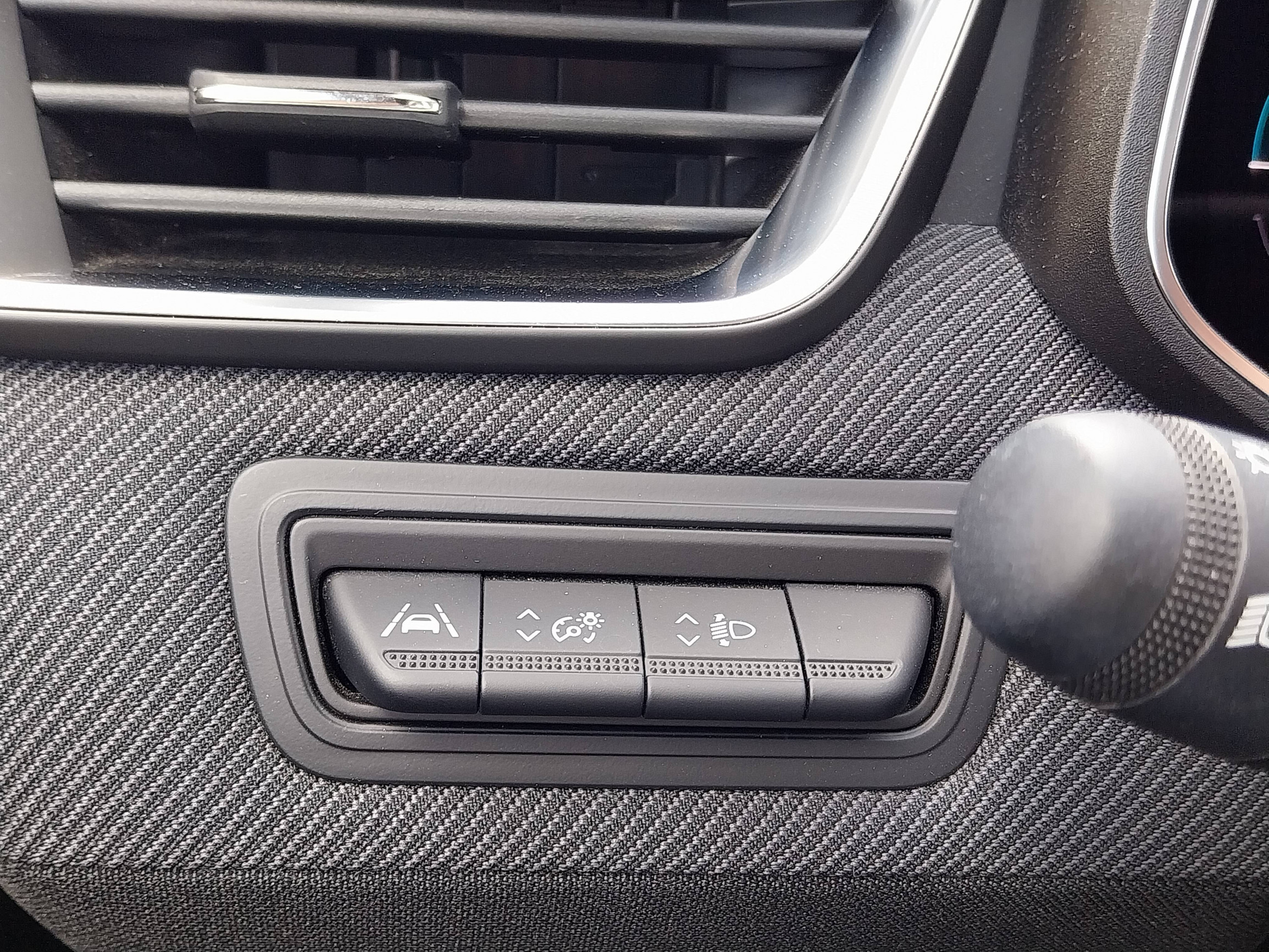 Vente en ligne Renault Clio 5 Clio E-Tech full hybrid 145 au prix de 21 490 €