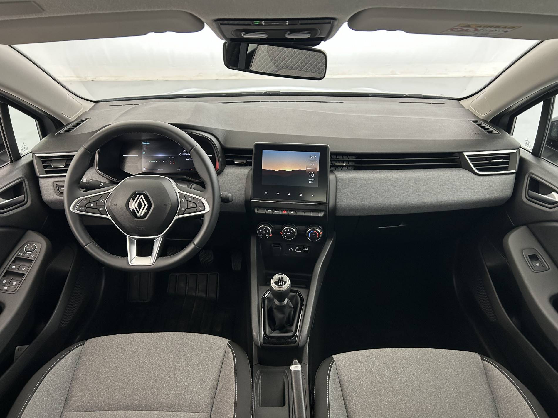 Vente en ligne Renault Clio 5 Clio TCe 90 au prix de 15 200 €