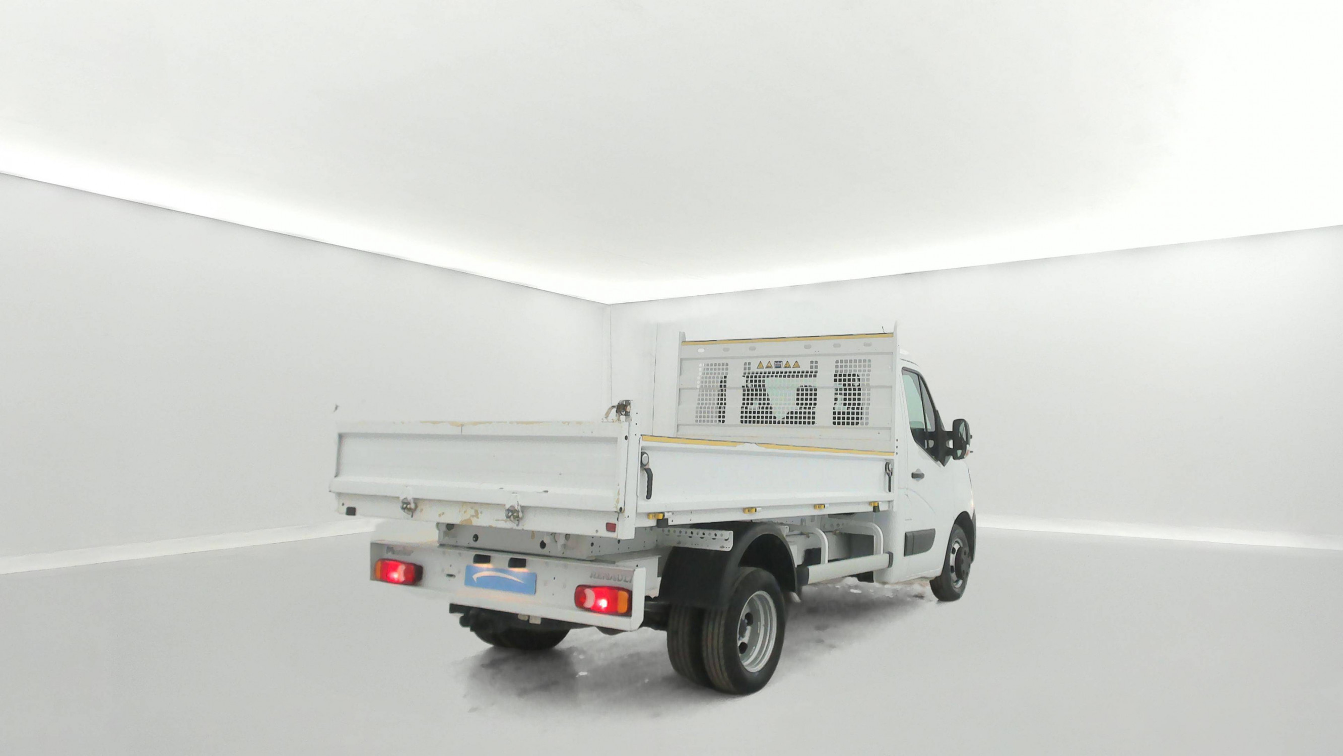 Vente en ligne Renault Master 3 Châssis Cabine MASTER CC PROP RJ3500 L2 PAFC BLUE DCI 130 EURO VI au prix de 33 300 €