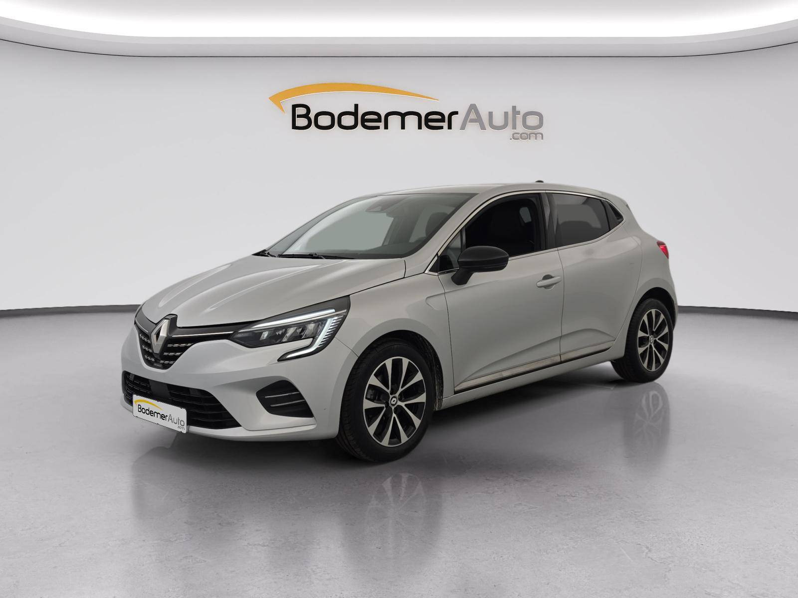 Renault Clio 5 Clio TCe 90 occasion de 2023 en vente à Auray