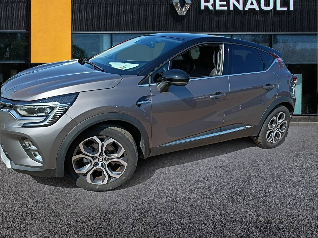 Renault Captur  E-Tech full hybrid 145 occasion de 2023 en vente à Caen