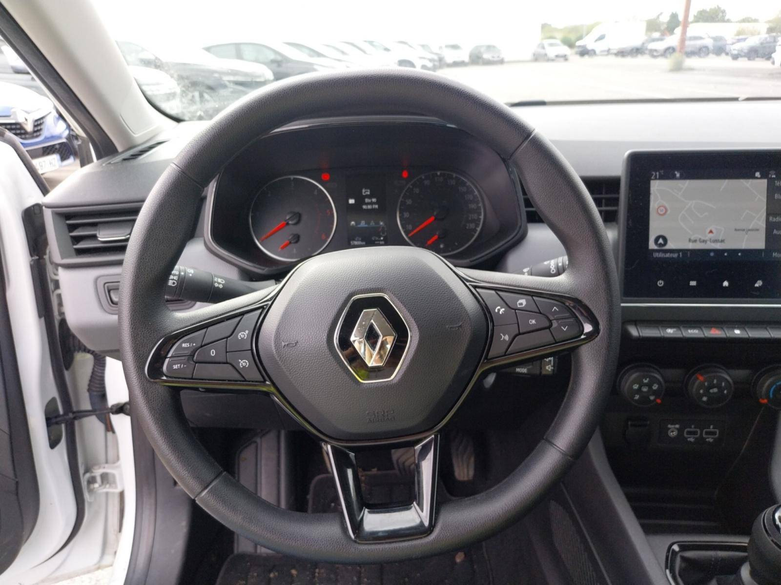 Vente en ligne Renault Clio 5 CLIO SOCIETE BLUE DCI 100 - 21N au prix de 11 990 €