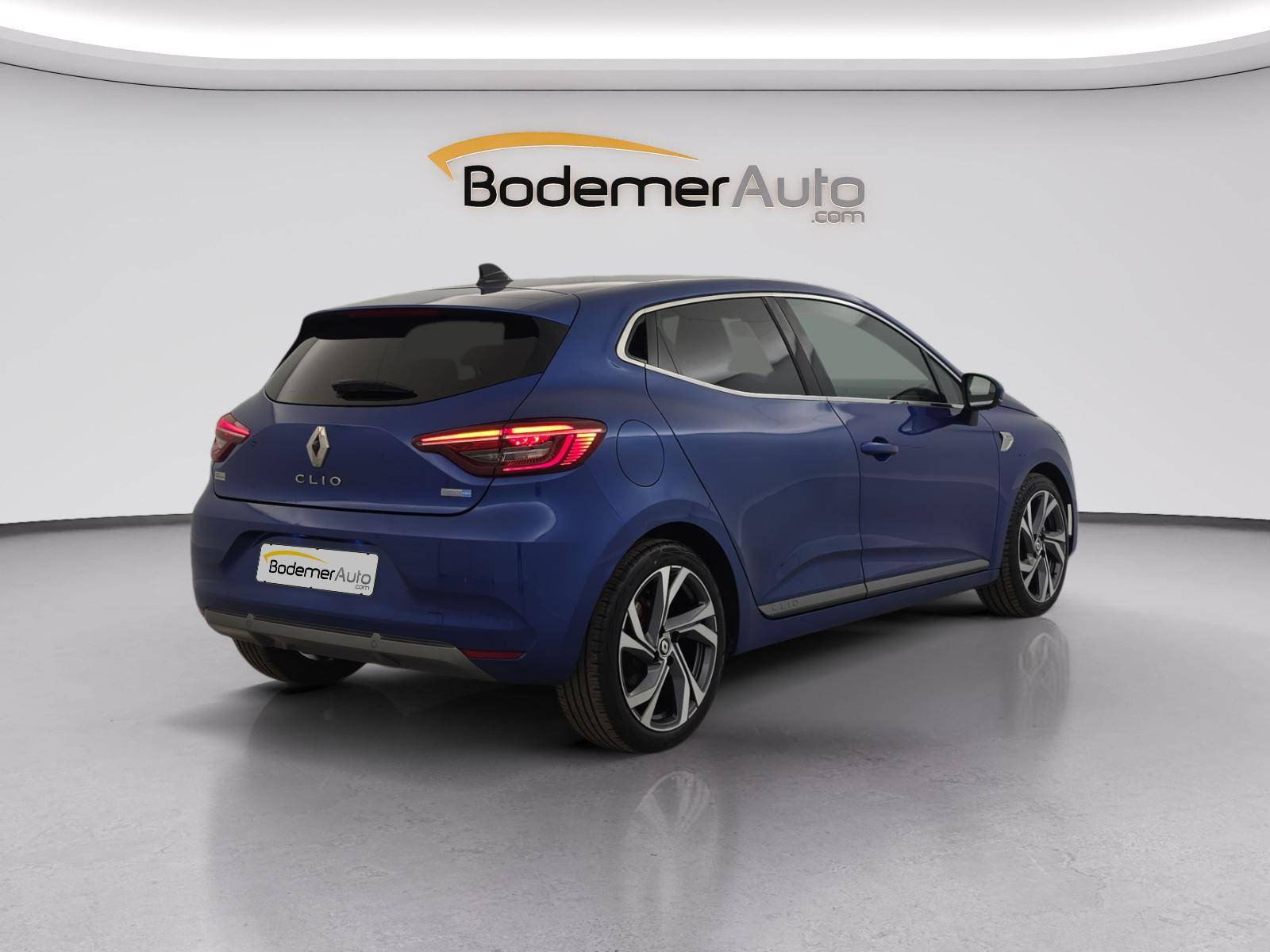 Vente en ligne Renault Clio 5 Clio E-Tech 140 - 21N au prix de 17 390 €