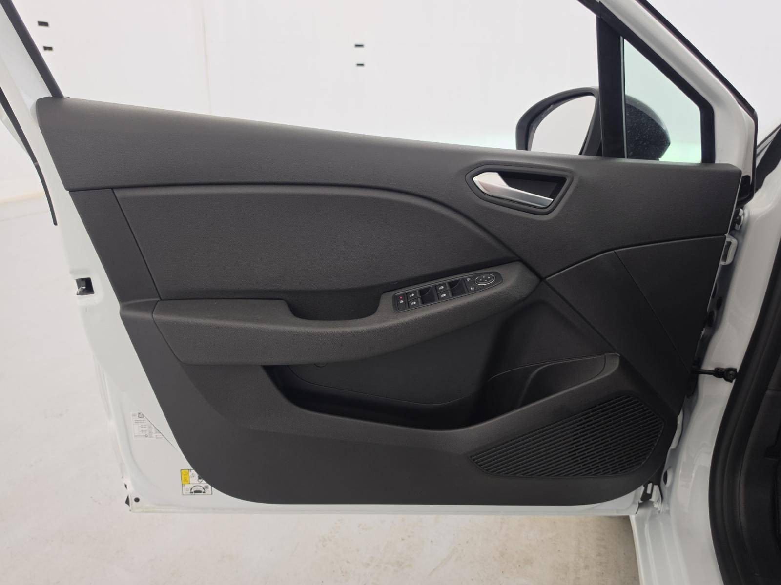 Vente en ligne Renault Clio 5 Clio E-Tech full hybrid 145 ch GSR2 au prix de 19 990 €