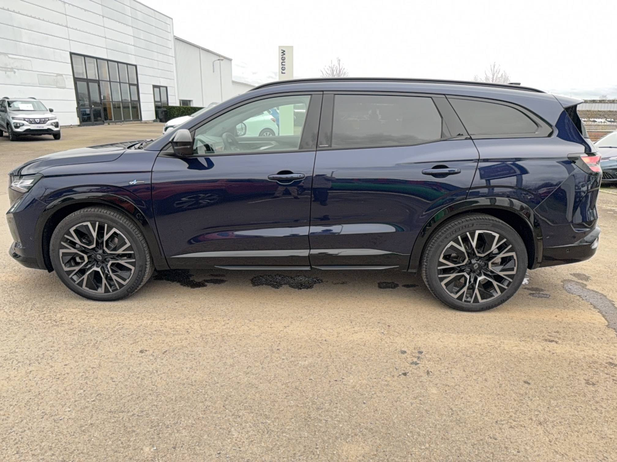 Vente en ligne Renault Espace Espace full hybrid E-Tech 200 ch 7pl au prix de 48 780 €