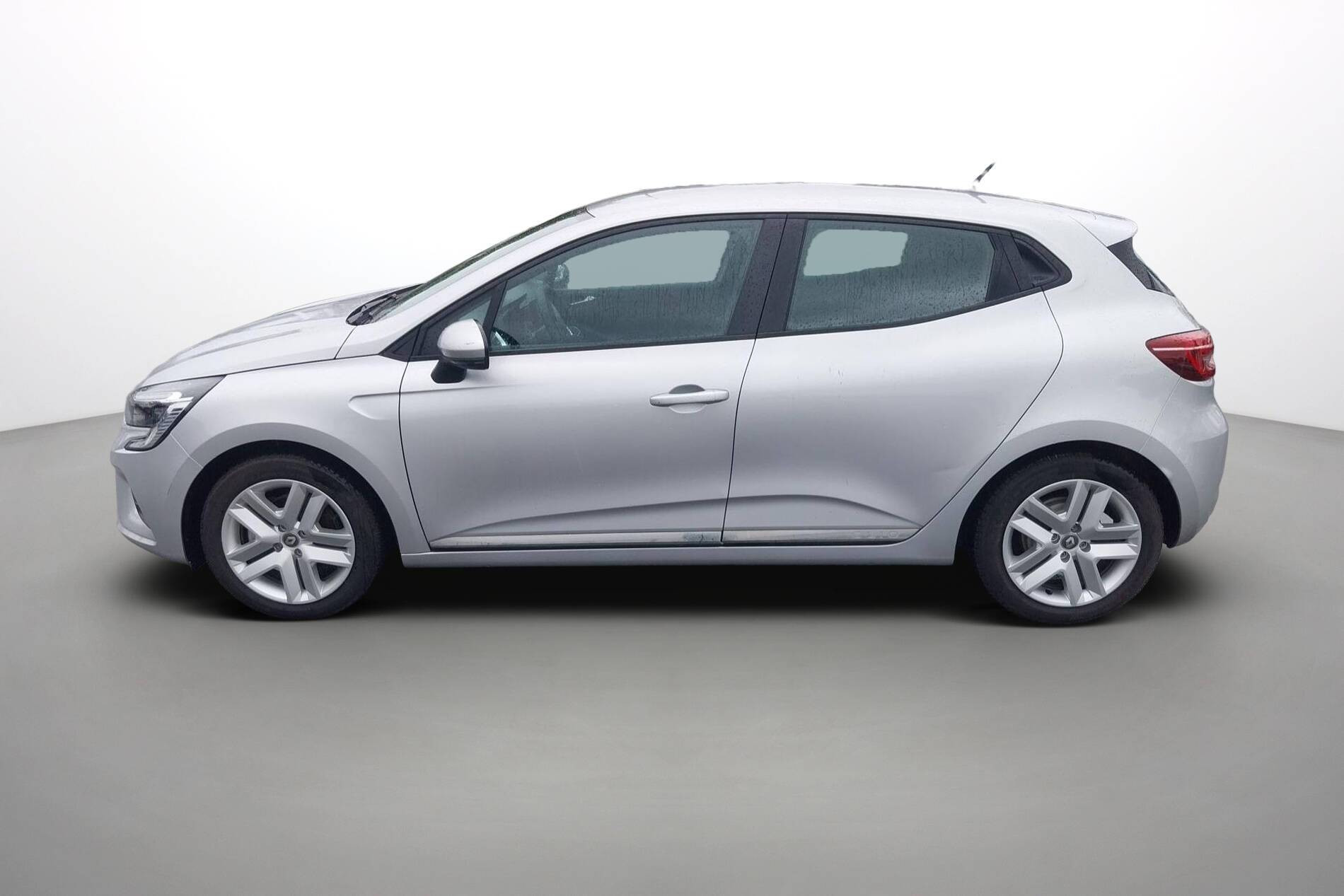 Vente en ligne Renault Clio 5 Clio E-Tech 140 - 21N au prix de 14 490 €