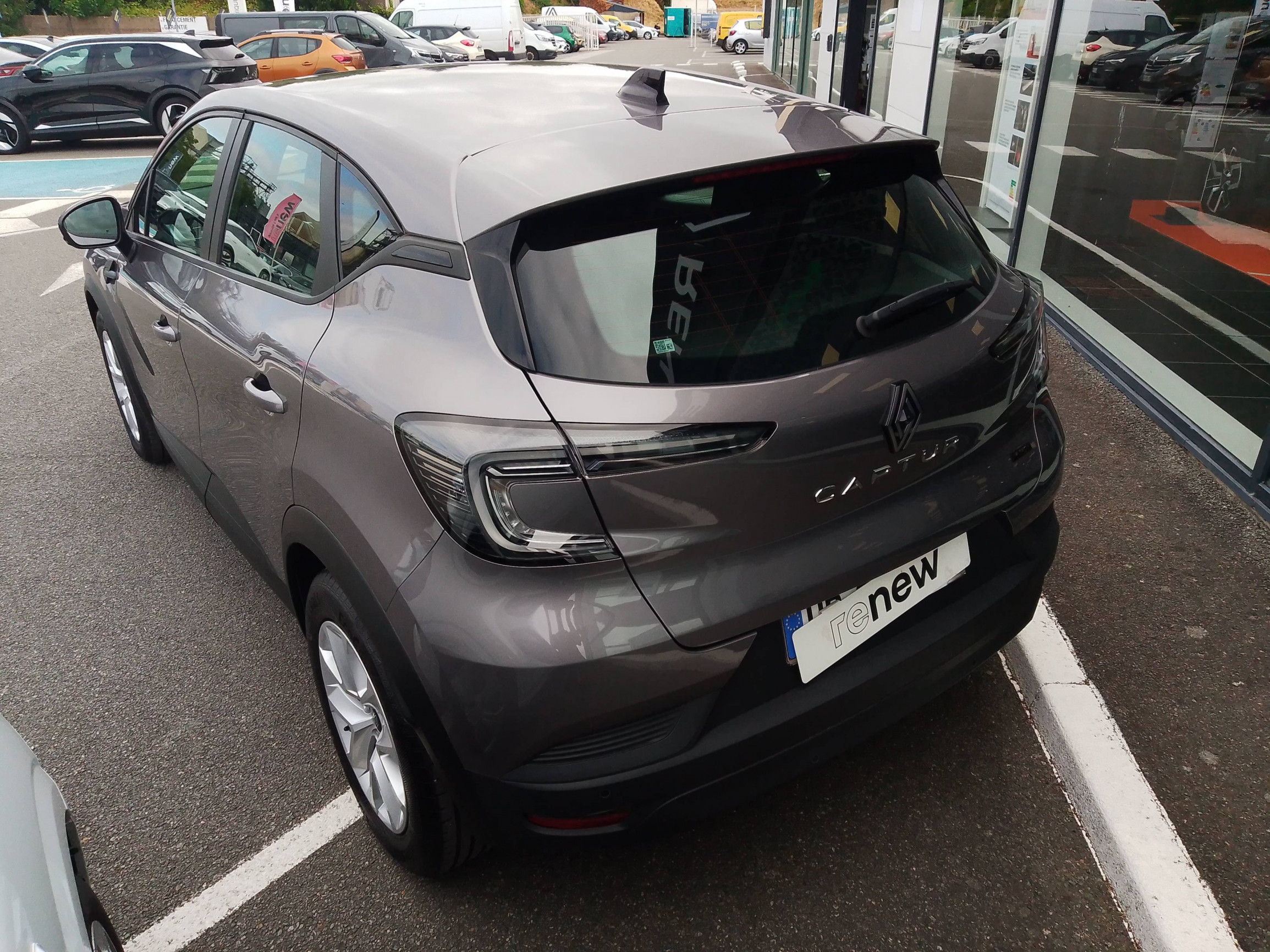 Vente en ligne Renault Captur  E-Tech full hybrid 145 ch au prix de 22 990 €