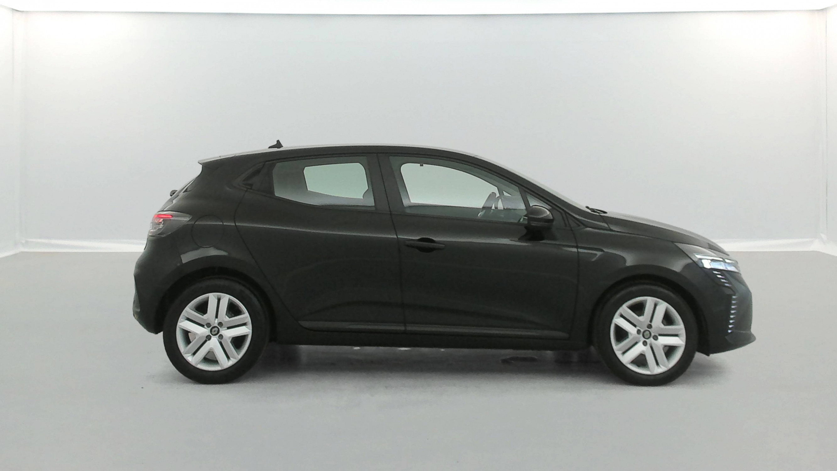 Vente en ligne Renault Clio 5 Clio TCe 90 au prix de 14 590 €
