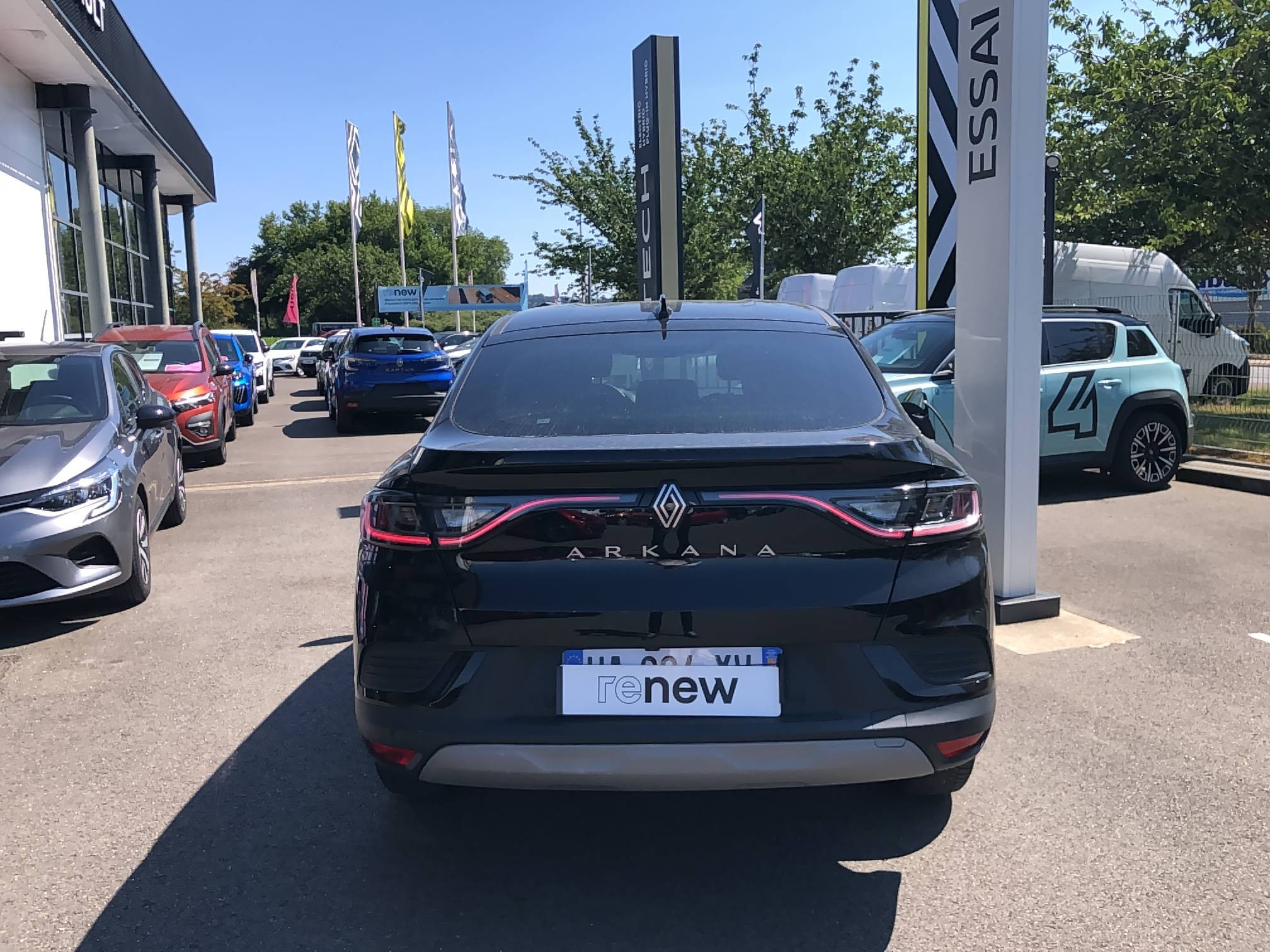 Vente en ligne Renault Arkana  mild hybrid 140 EDC GSR2 au prix de 21 990 €