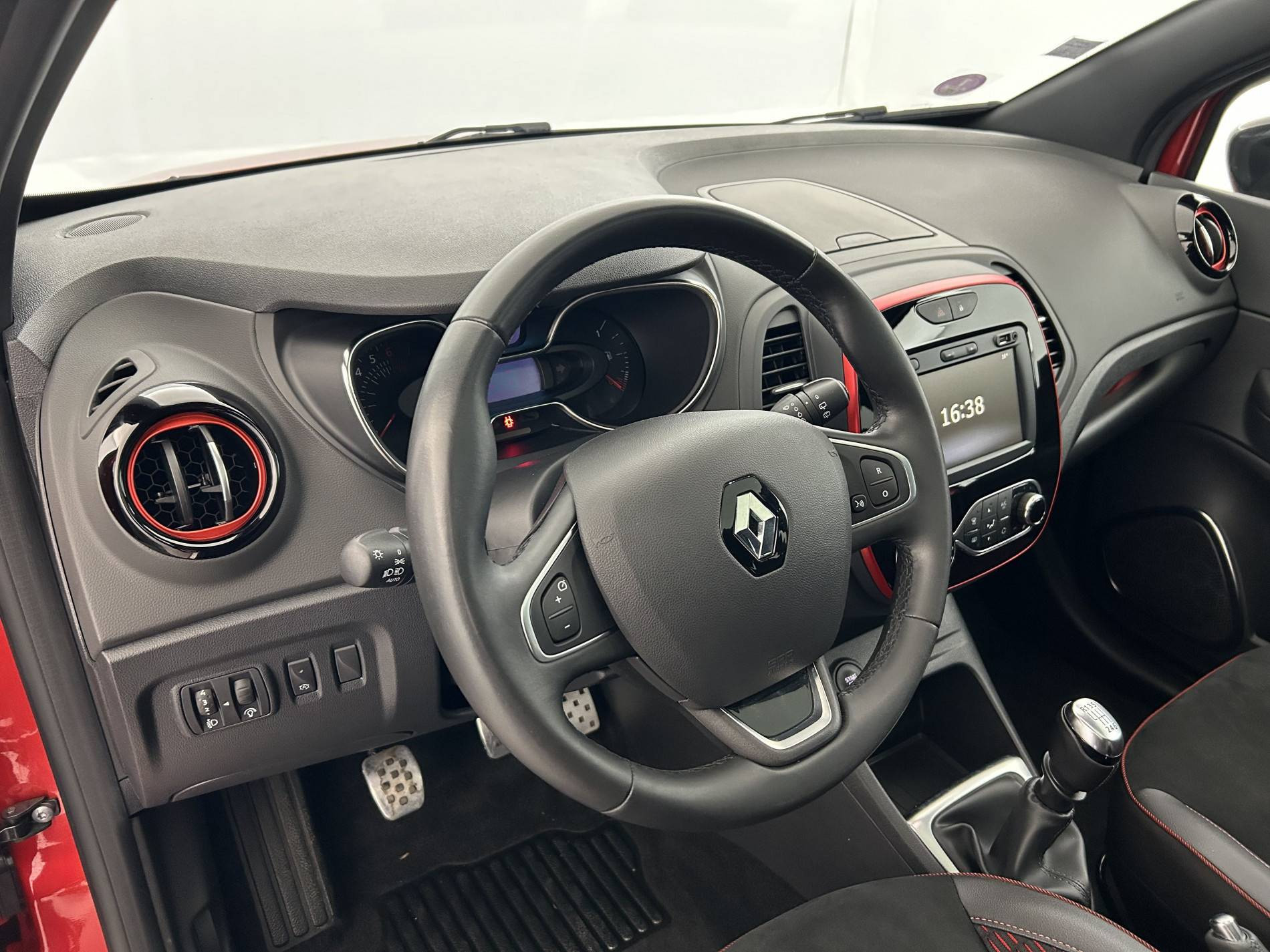 Vente en ligne Renault Captur  TCe 130 FAP au prix de 13 990 €