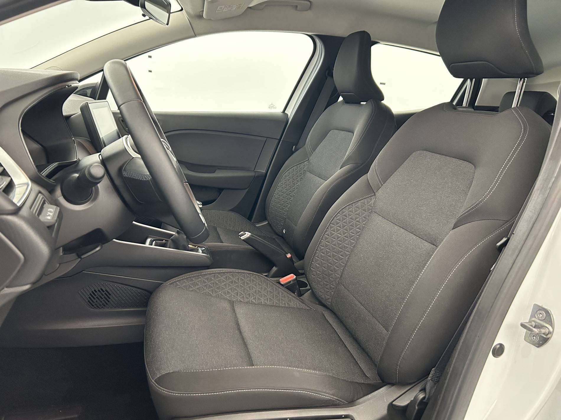 Vente en ligne Renault Clio 5 Clio TCe 90 au prix de 13 990 €