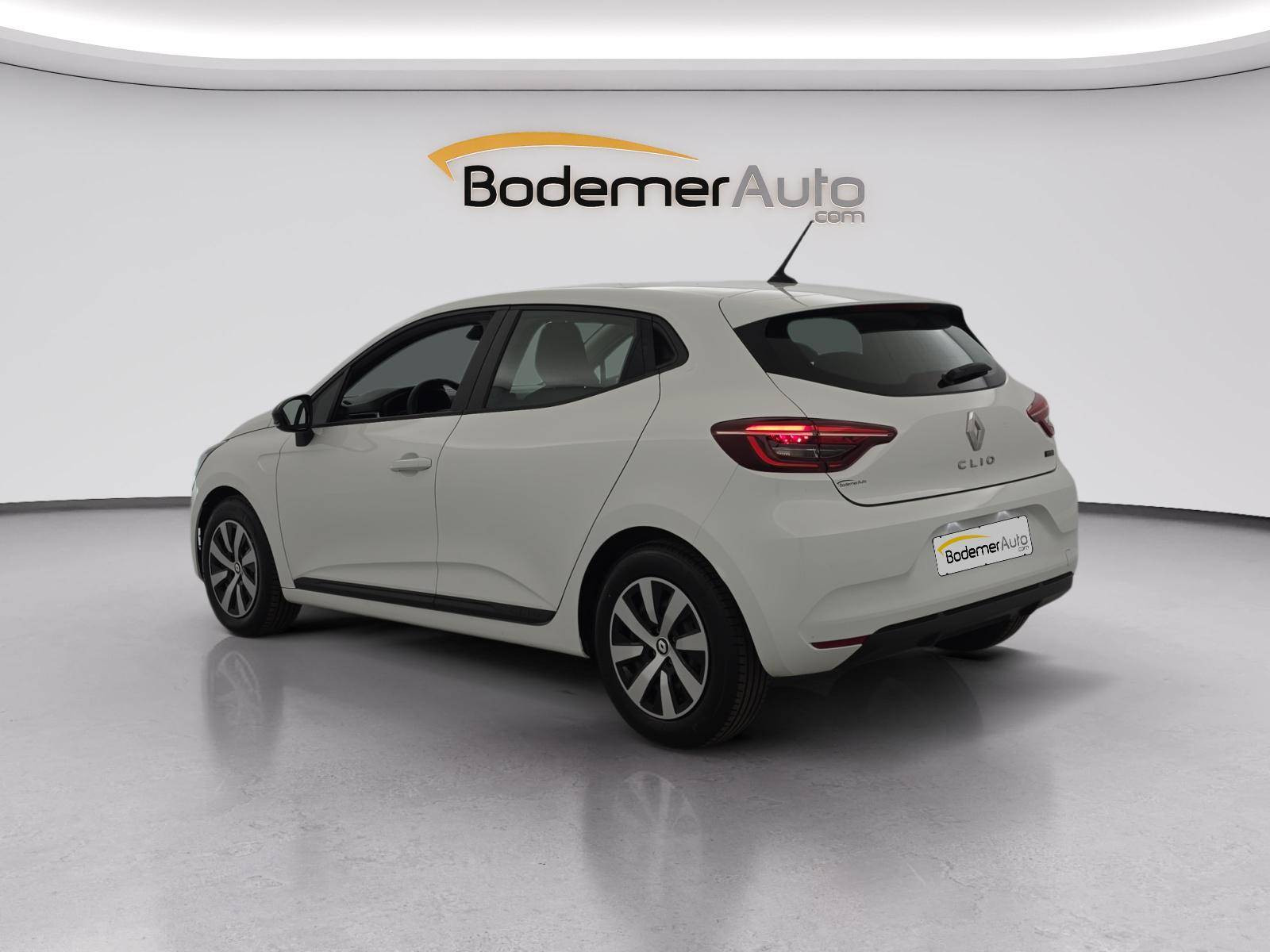 Vente en ligne Renault Clio 5 Clio E-Tech full hybrid 145 au prix de 17 350 €