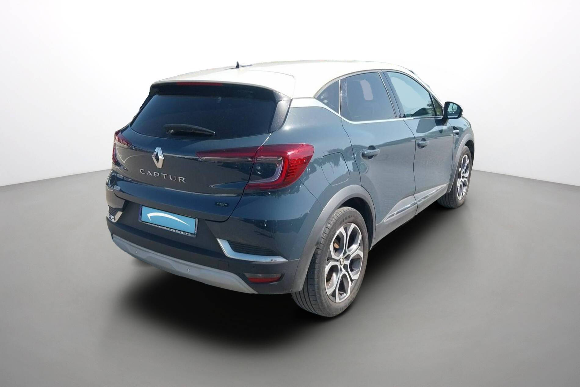 Vente en ligne Renault Captur  E-Tech hybride 145 au prix de 20 570 €