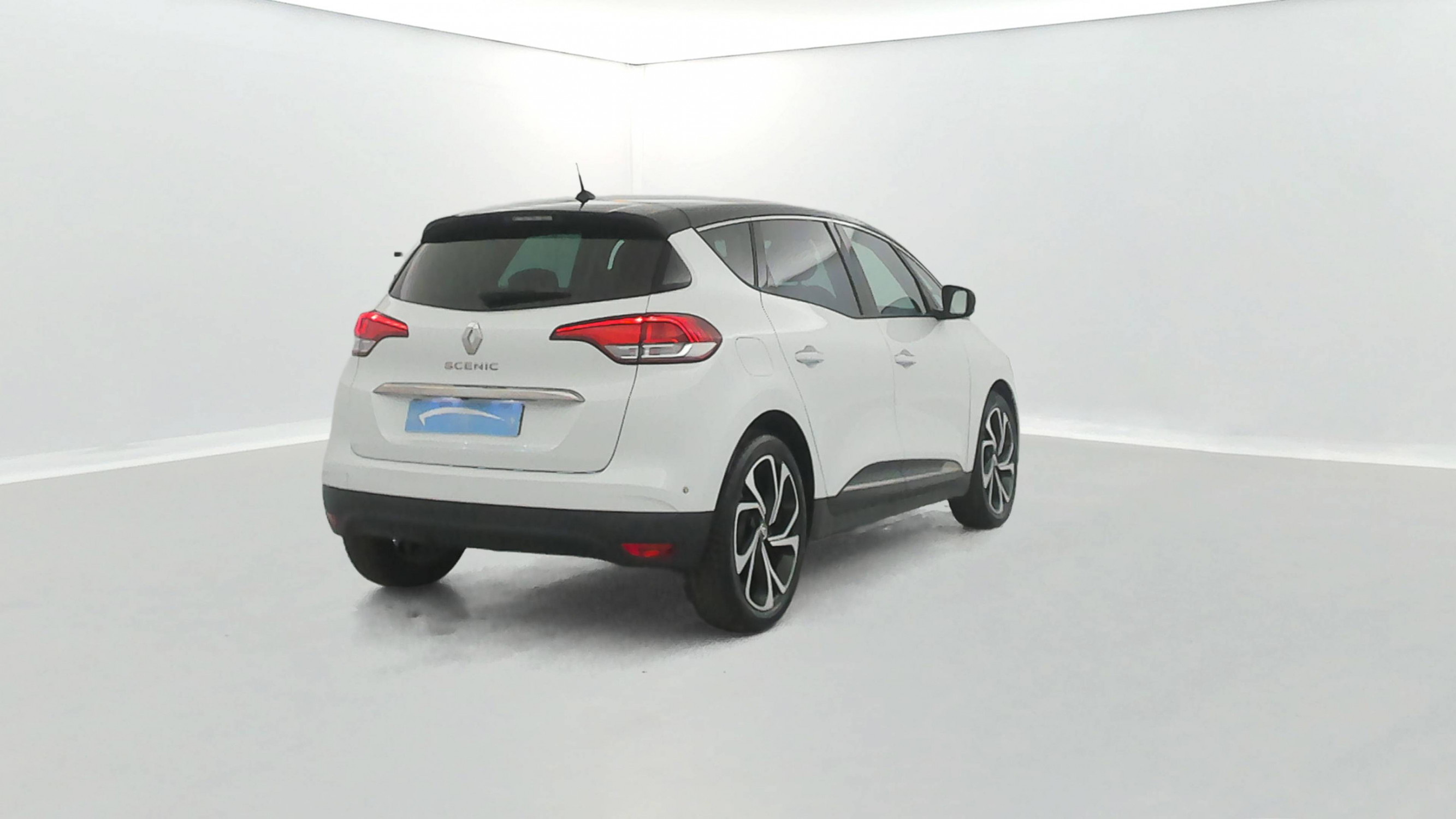Vente en ligne Renault Scenic 4 Scenic Blue dCi 120 au prix de 16 900 €