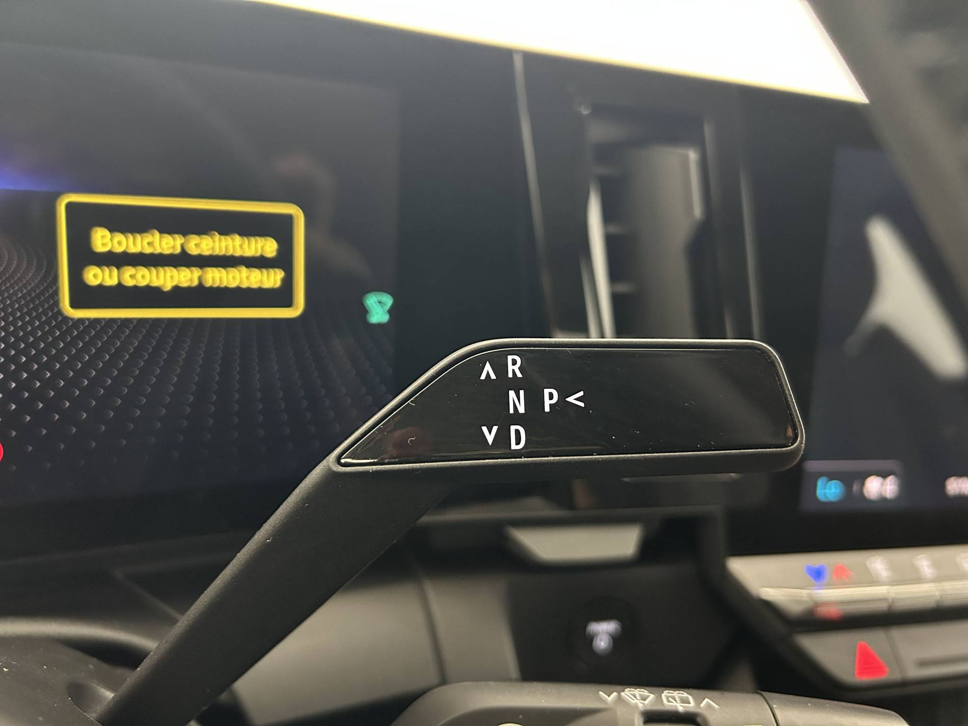 Vente en ligne Renault Megane E-Tech  EV40 130ch standard charge au prix de 19 890 €