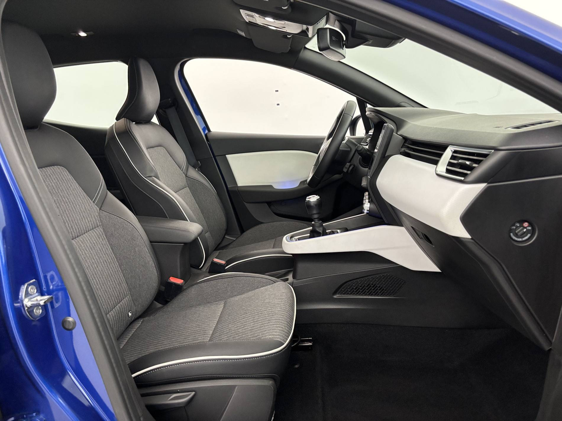 Vente en ligne Renault Clio 5 Clio TCe 100 GPL - 21N au prix de 12 390 €
