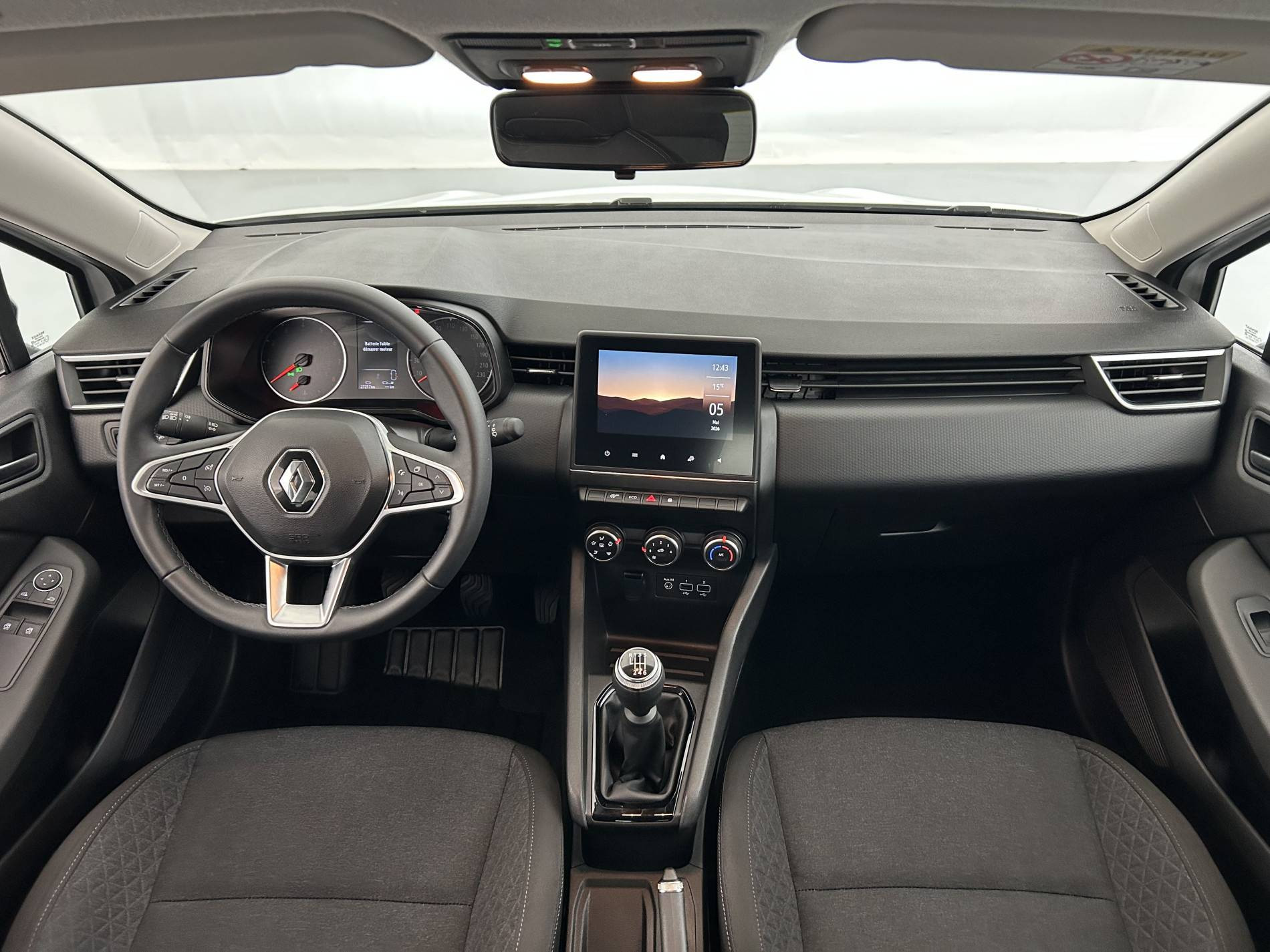 Vente en ligne Renault Clio 5 Clio TCe 90 au prix de 13 780 €