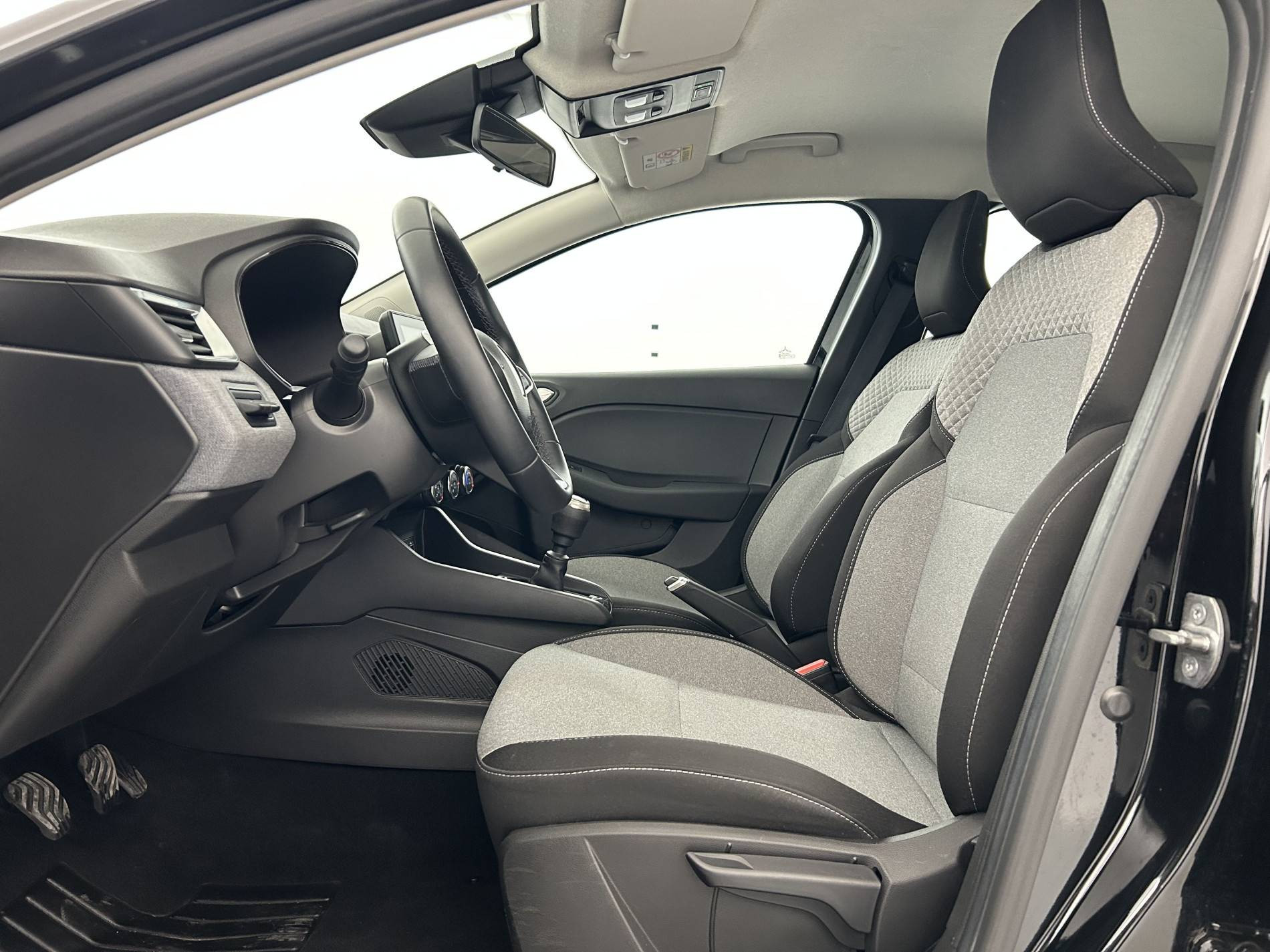 Vente en ligne Renault Clio 5 Clio TCe 90 au prix de 14 990 €