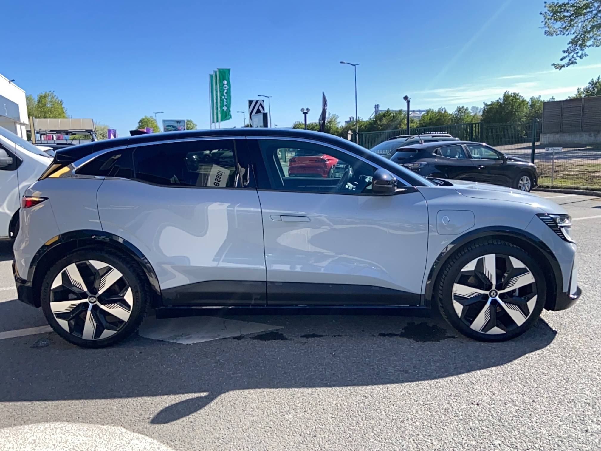 Vente en ligne Renault Megane E-Tech  EV60 220 ch optimum charge au prix de 23 990 €