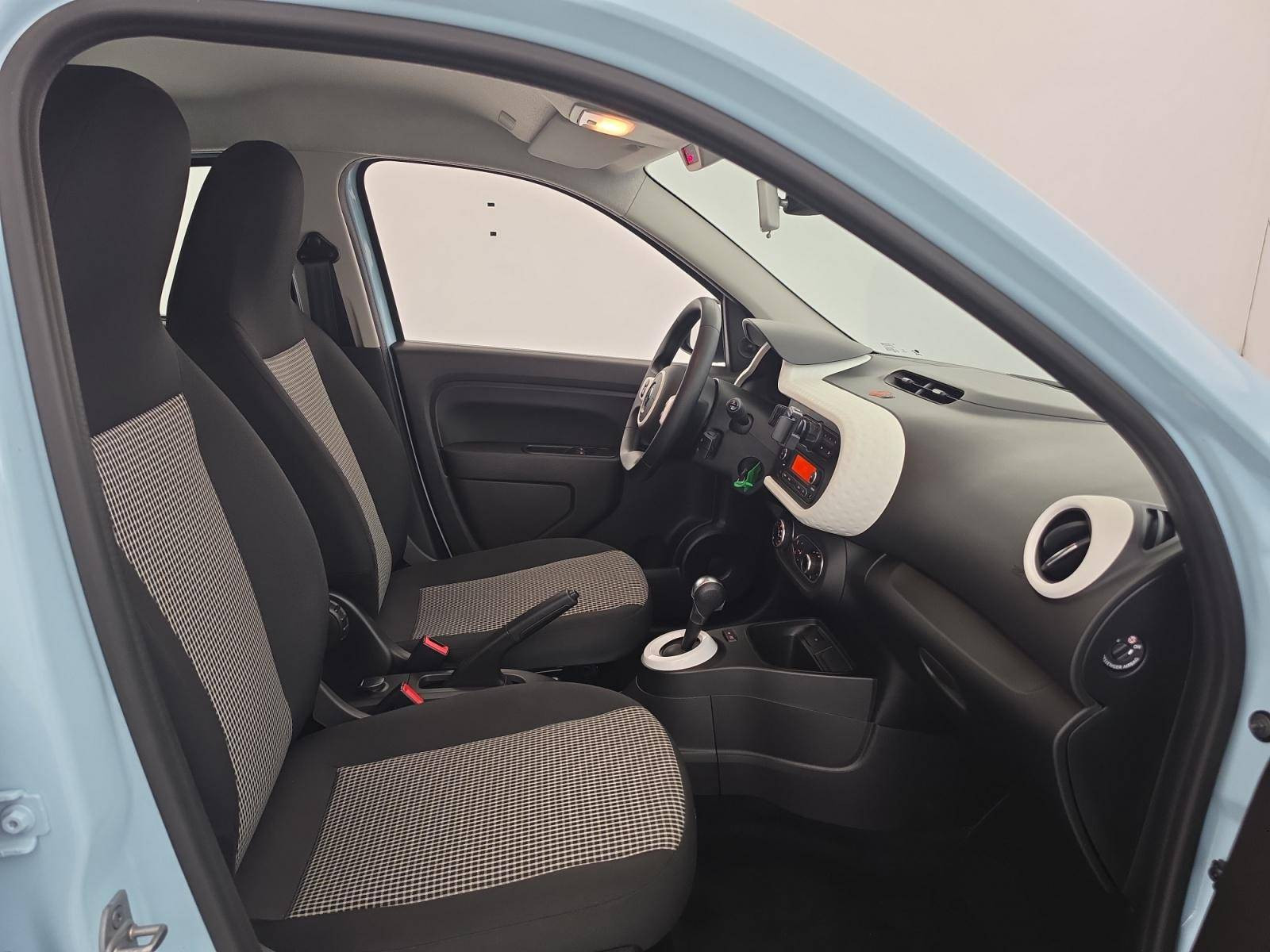 Vente en ligne Renault Twingo Electrique Twingo III E-Tech au prix de 13 990 €