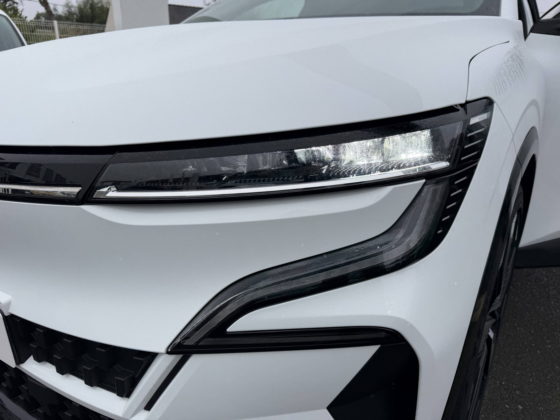 Vente en ligne Renault Megane E-Tech  EV60 220 ch super charge au prix de 26 990 €