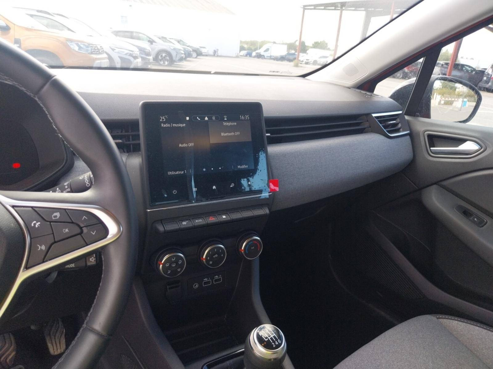 Vente en ligne Renault Clio 5 Clio TCe 90 au prix de 15 490 €