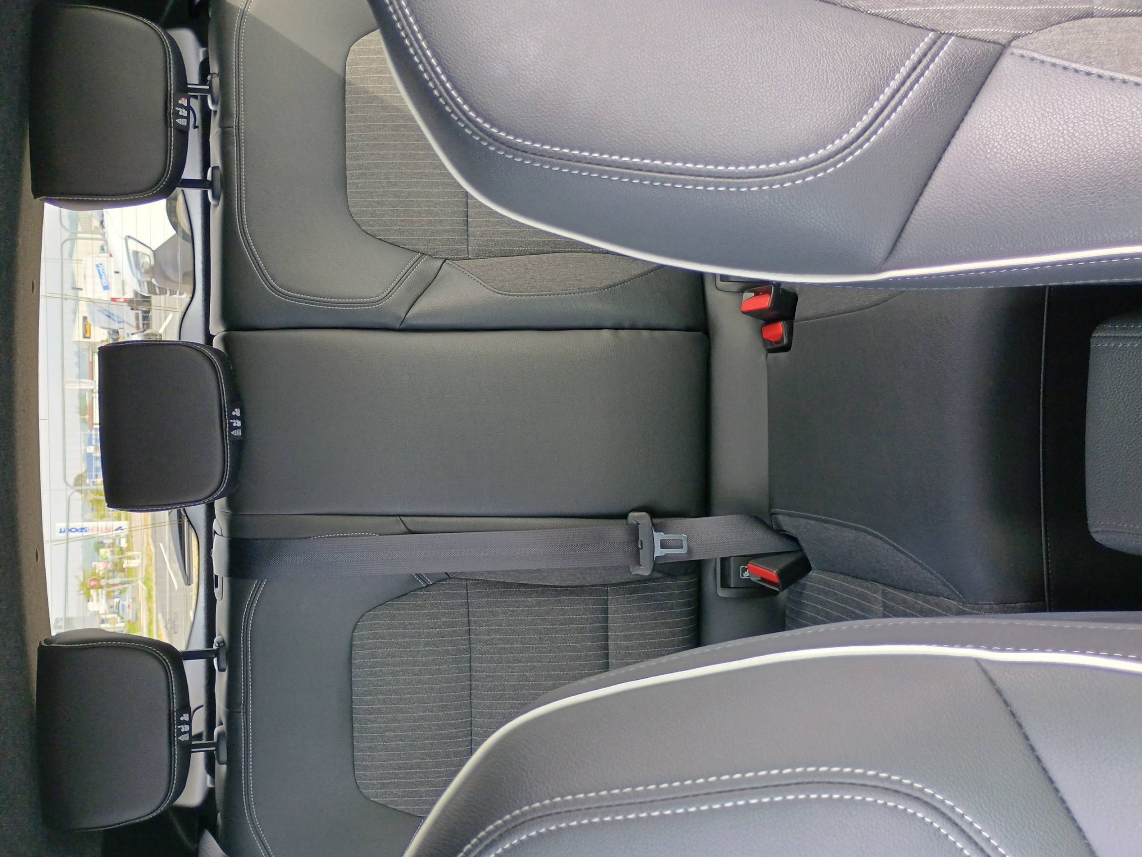Vente en ligne Renault Clio 5 Clio E-Tech full hybrid 145 au prix de 16 990 €