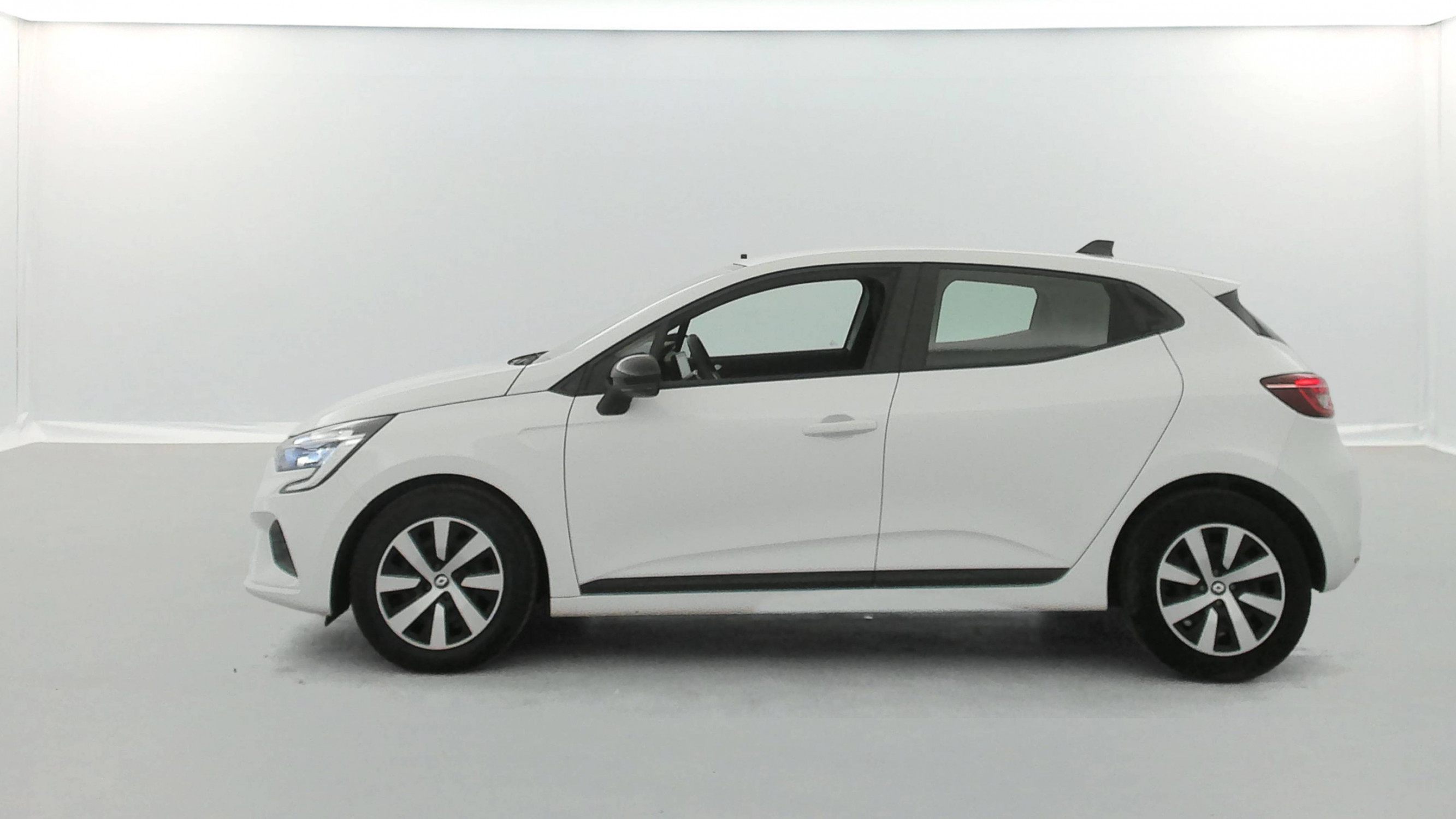 Vente en ligne Renault Clio 5 Clio TCe 90 au prix de 13 990 €