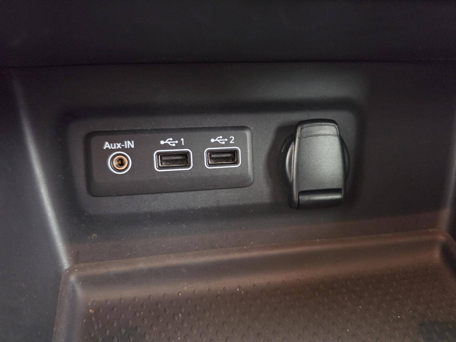 Vente en ligne Renault Megane 4  Blue dCi 115 au prix de 13 490 €