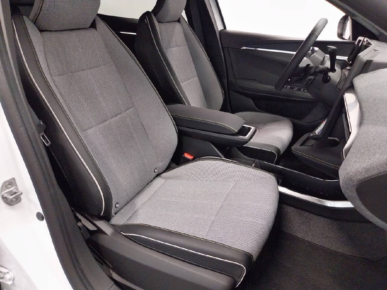 Vente en ligne Renault Scenic E-Tech Scenic E-Tech électrique 220 ch grande autonomie au prix de 48 390 €