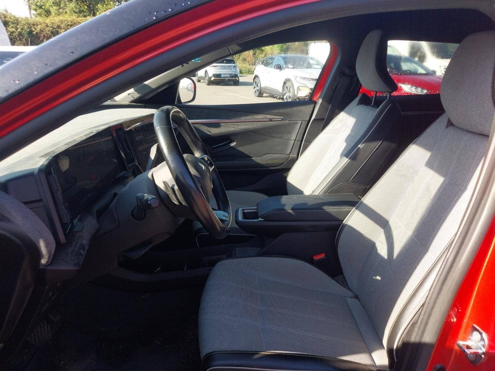 Vente en ligne Renault Megane E-Tech  EV60 220 ch super charge au prix de 22 990 €
