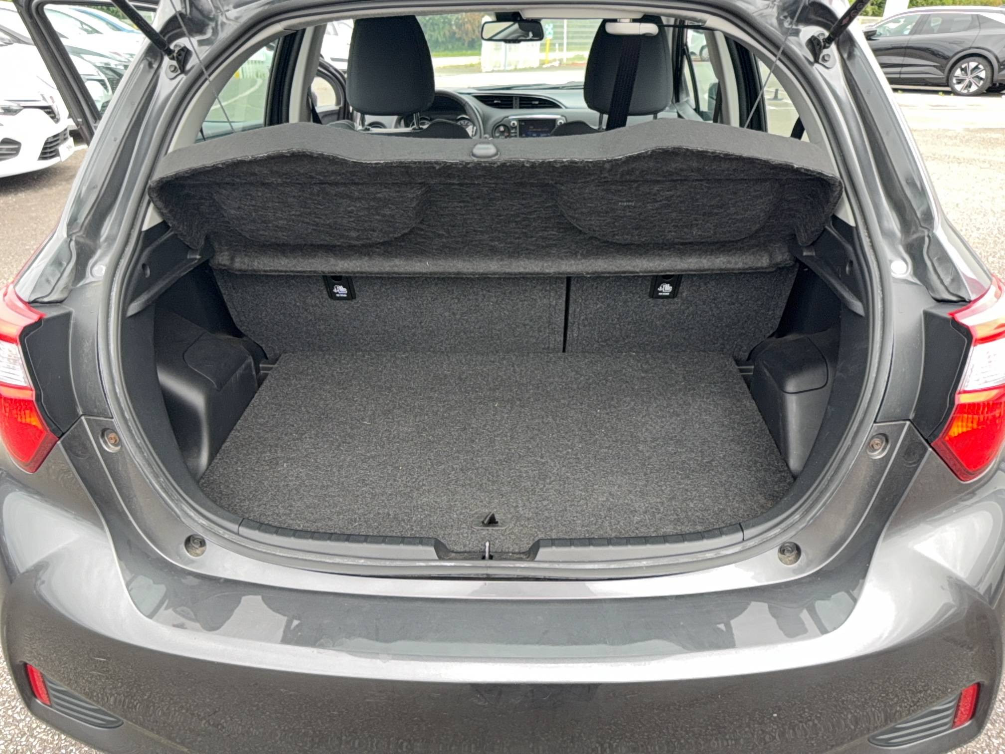 Vente en ligne Toyota Yaris Yaris Hybride 100h au prix de 16 990 €