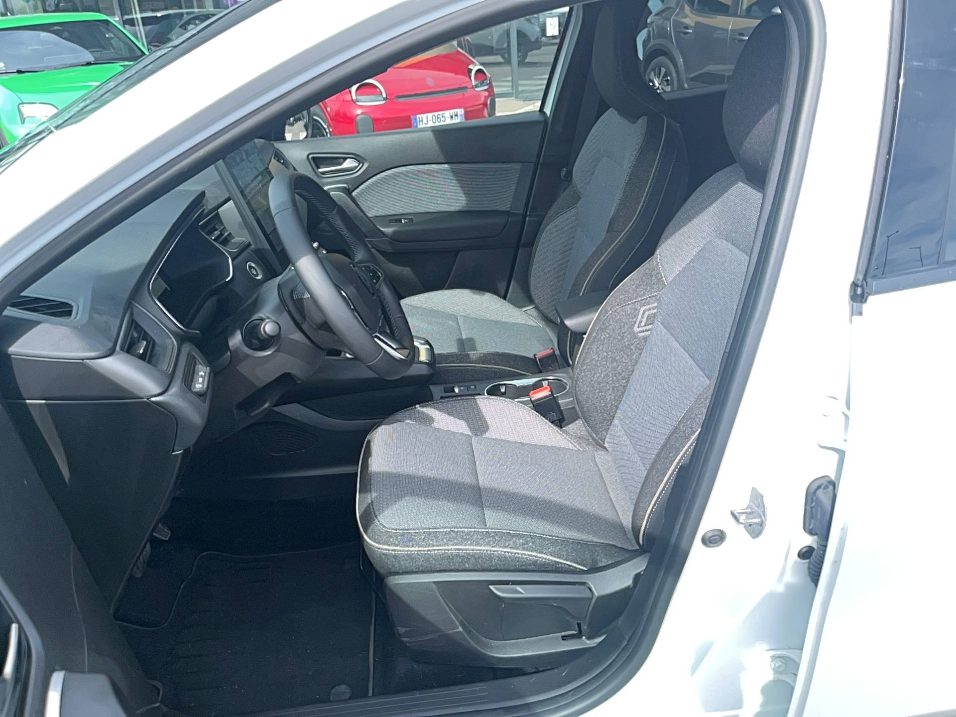 Vente en ligne Renault Captur  E-Tech full hybrid 145 ch au prix de 24 491 €