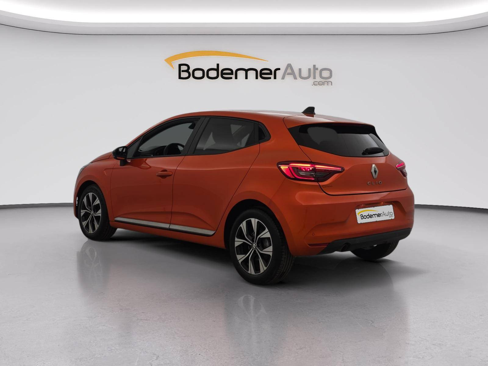 Vente en ligne Renault Clio 5 Clio Blue dCi 100 au prix de 14 890 €