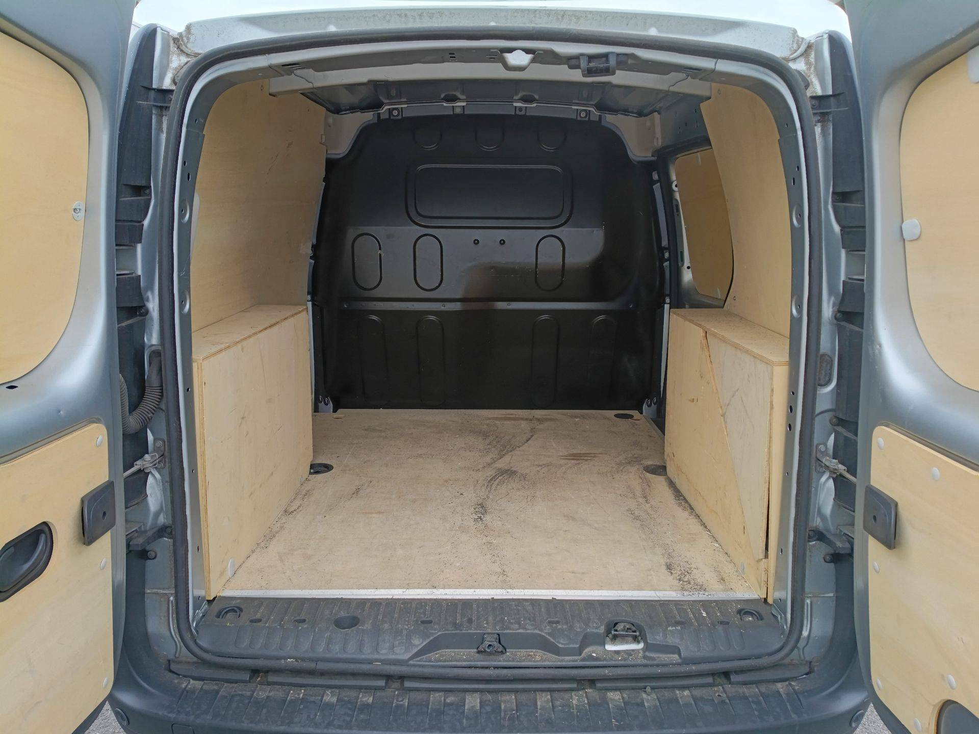 Vente en ligne Renault Kangoo Express  BLUE DCI 80 au prix de 9 590 €