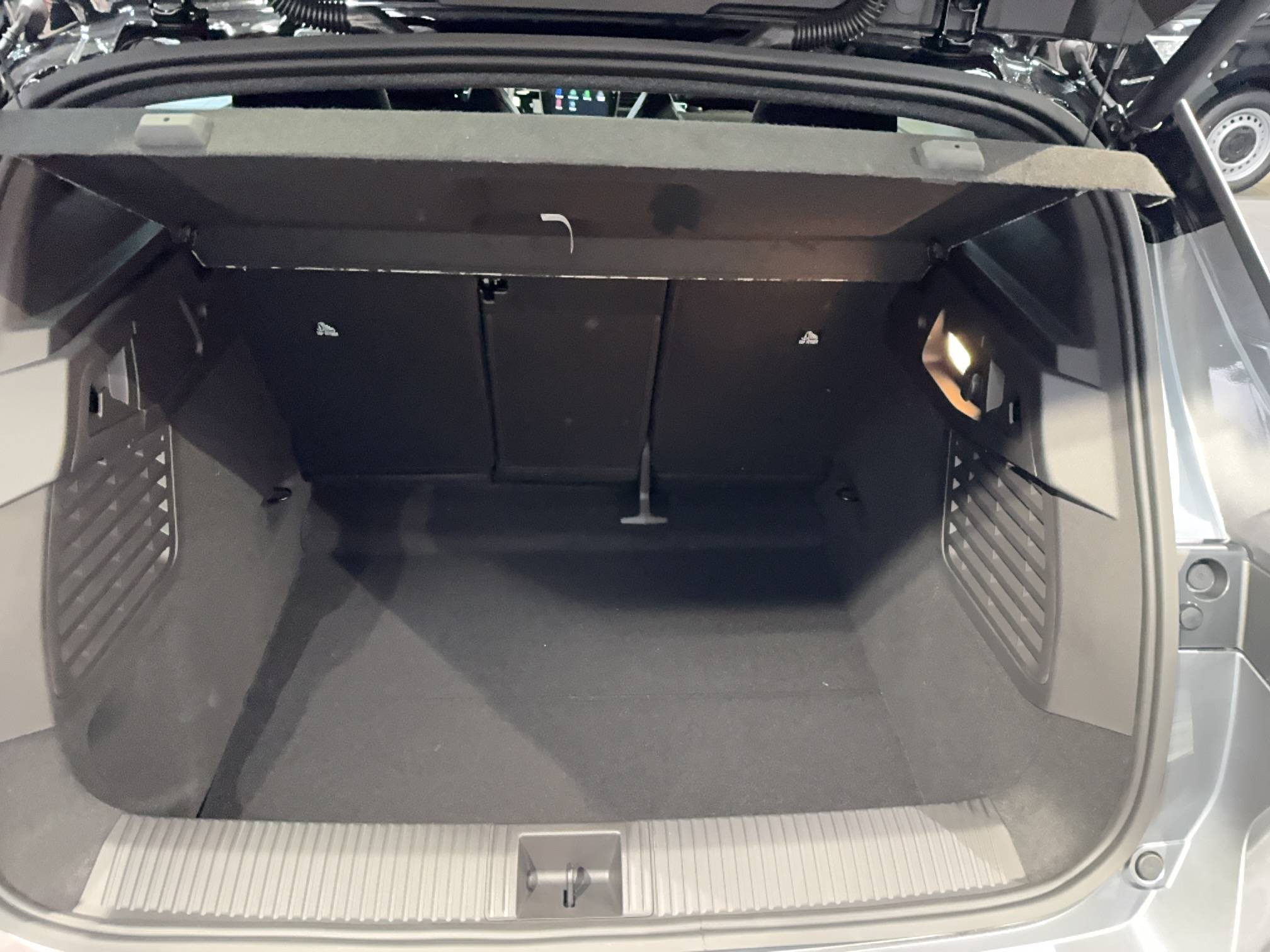 Vente en ligne Renault Scenic E-Tech  220 ch grande autonomie au prix de 43 990 €