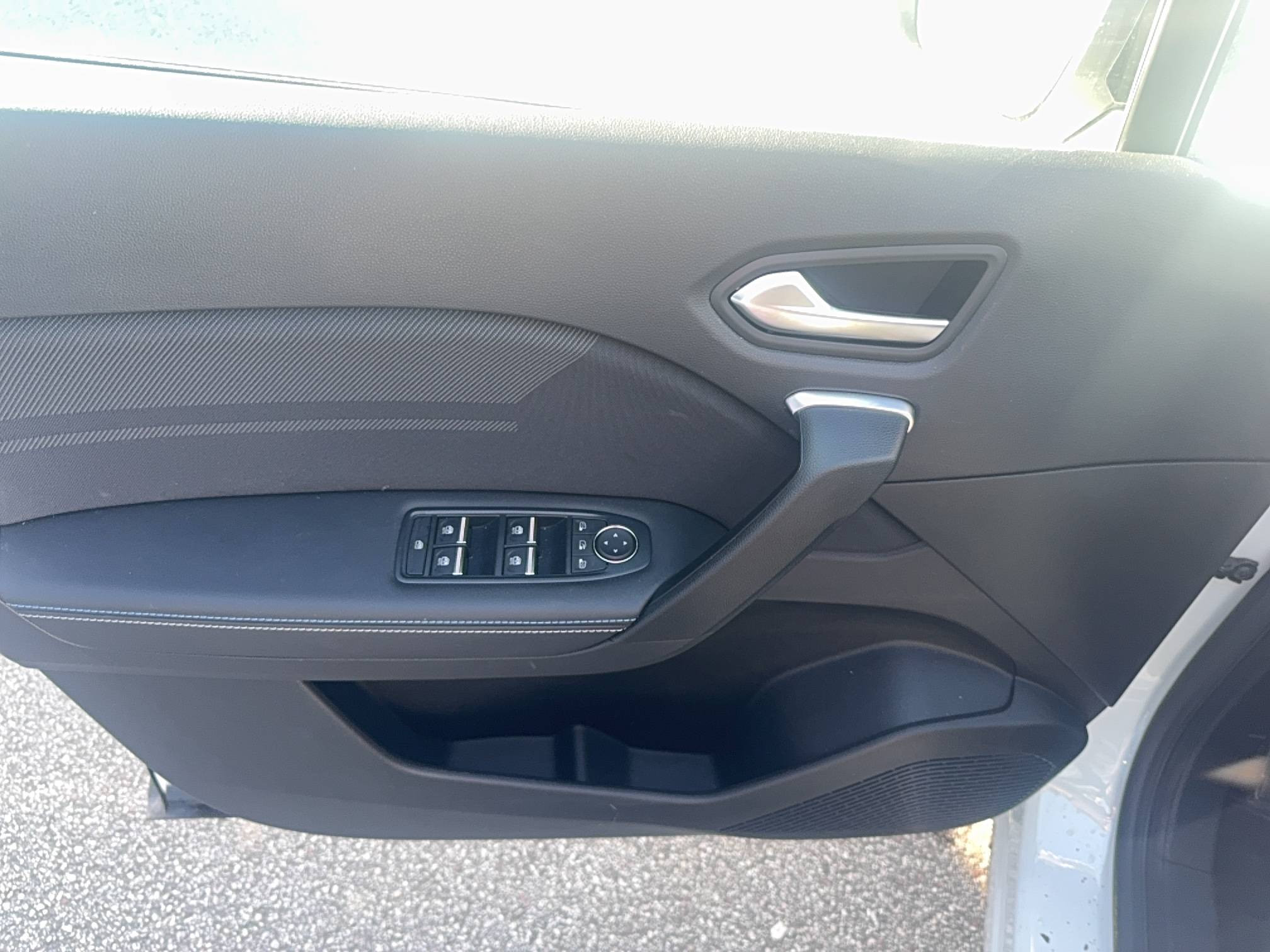 Vente en ligne Renault Captur  E-Tech full hybrid 160 ch au prix de 30 900 €