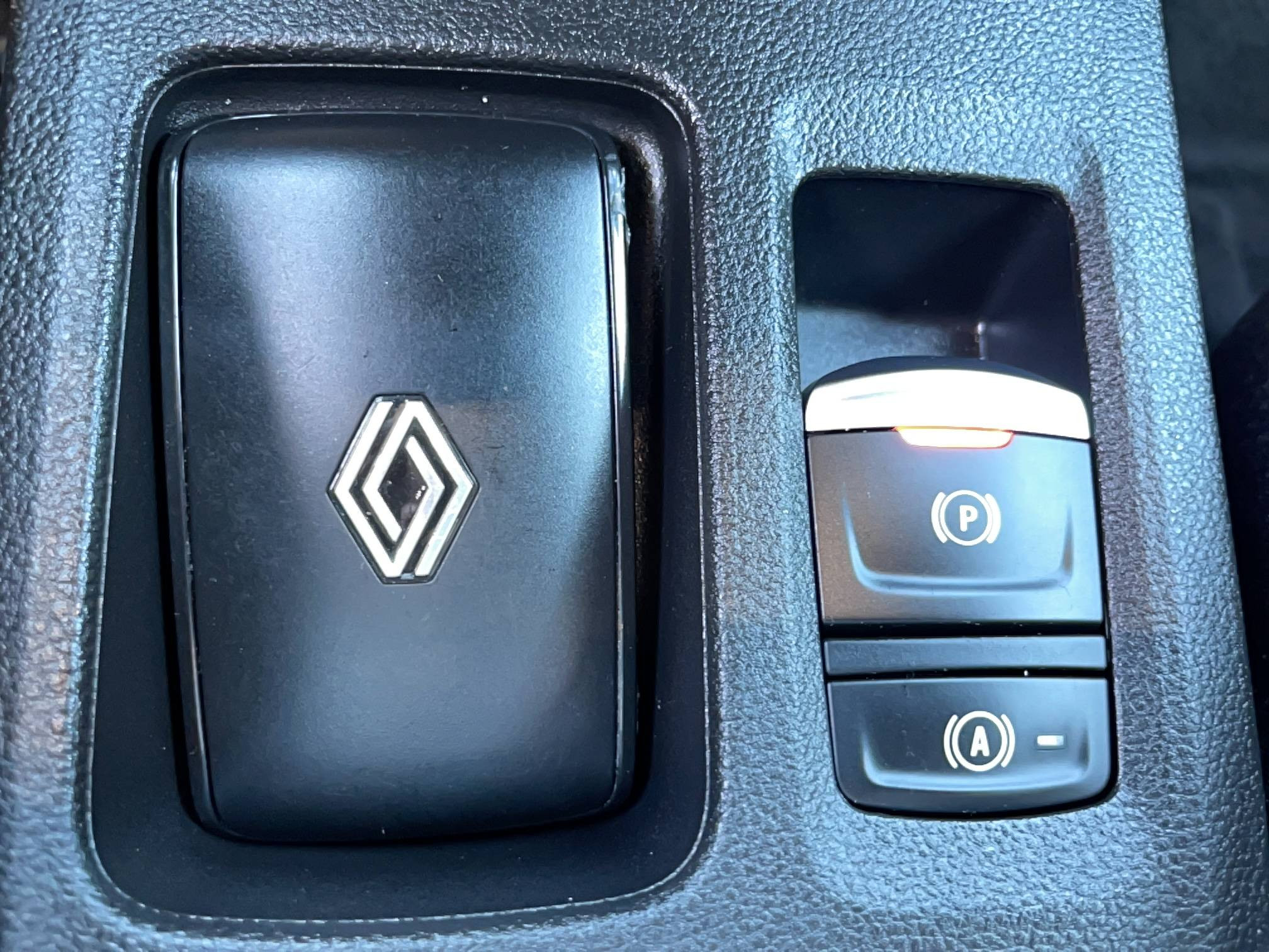 Vente en ligne Renault Symbioz  E-Tech full hybrid 145 au prix de 27 490 €