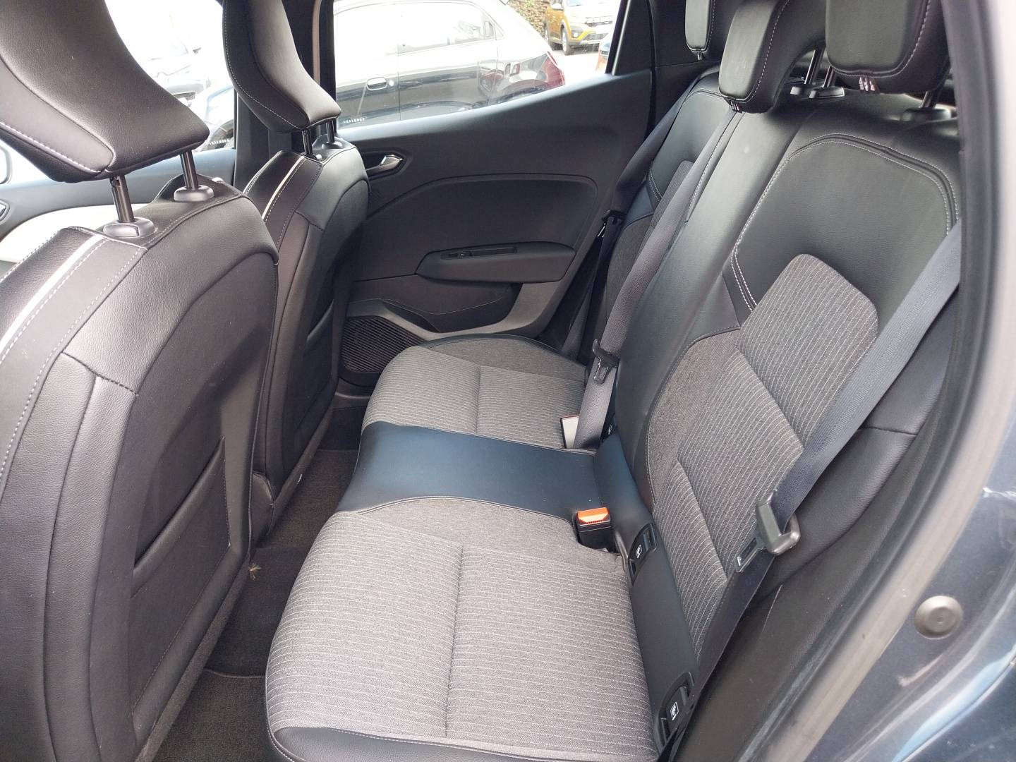 Vente en ligne Renault Clio 5 Clio TCe 100 GPL - 21N au prix de 14 490 €