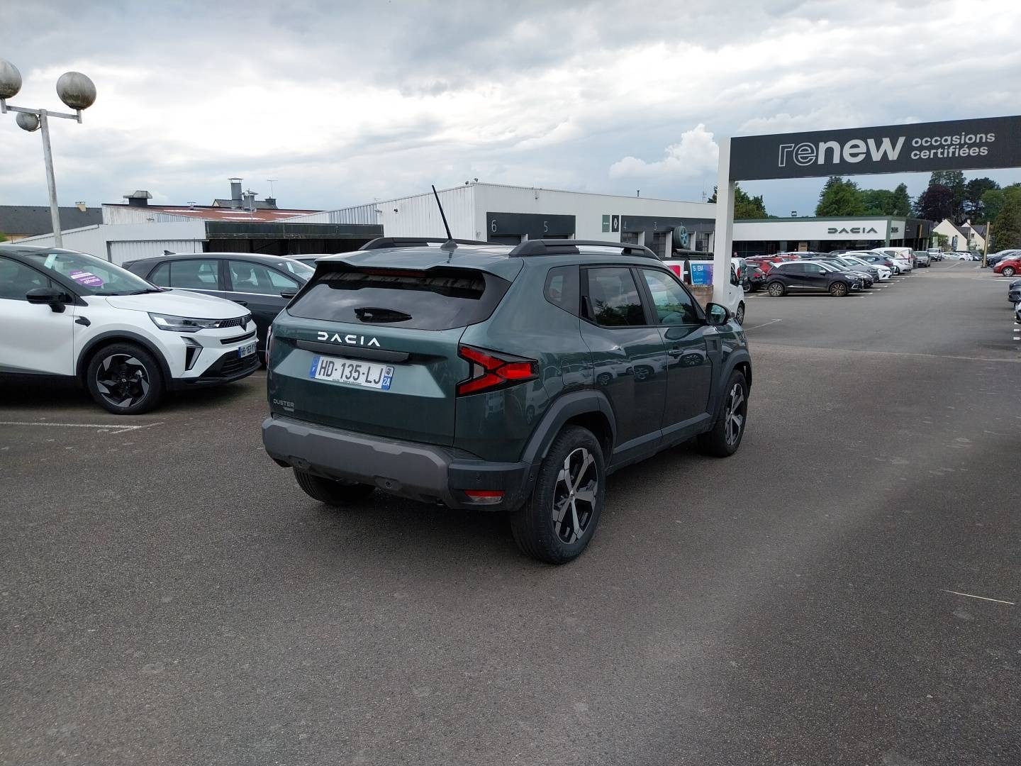 Vente en ligne Dacia Duster  Hybrid 140 au prix de 26 590 €