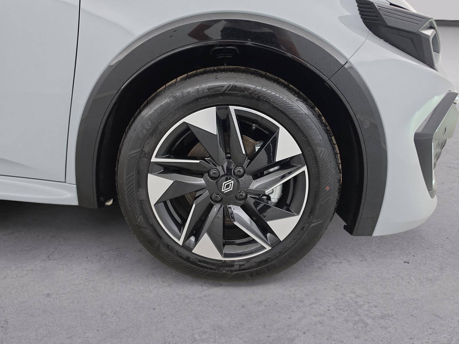 Vente en ligne Renault Clio 6 Clio E-Tech full hybrid 160 ch au prix de 26 490 €