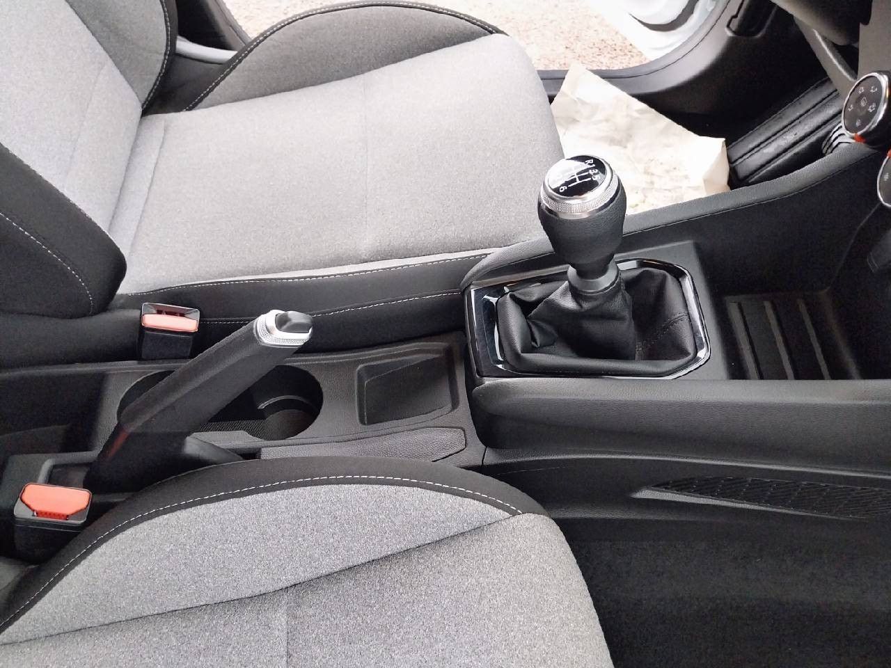 Vente en ligne Renault Clio 5 Clio TCe 90 au prix de 14 690 €